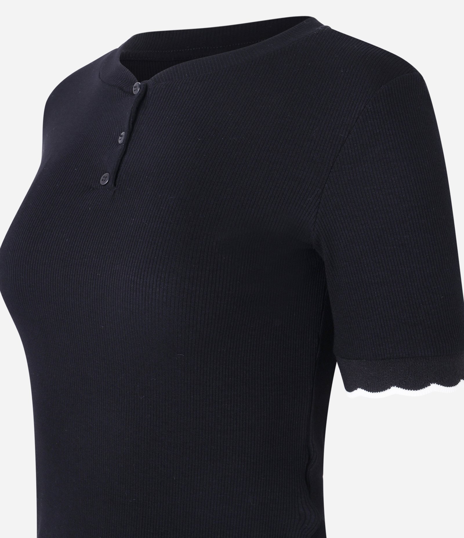 Blusa em Ribana com Botões e Detalhe nas Mangas Preto 5