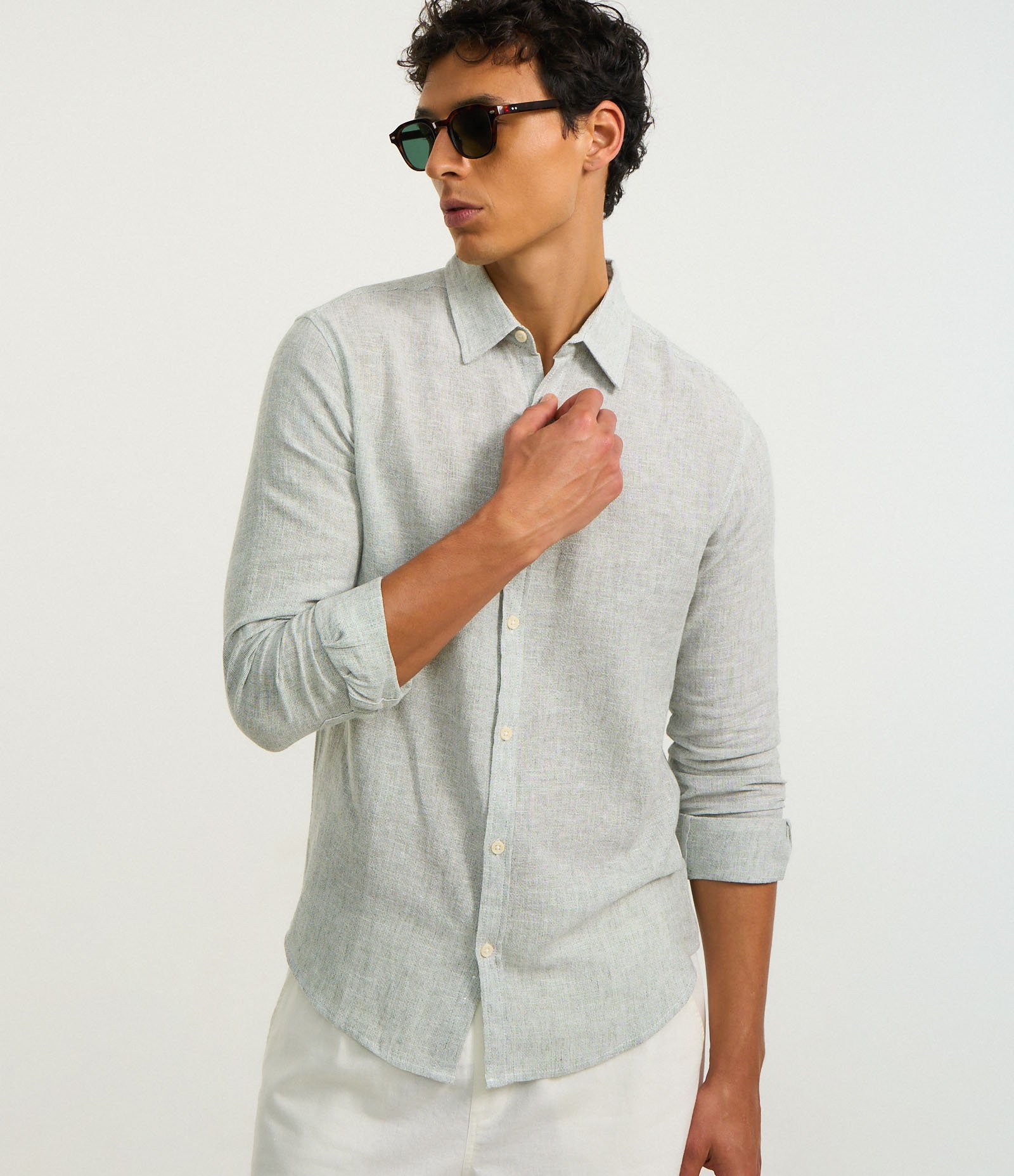 Camisa Regular em Linho e Gola Colarinho Verde 3