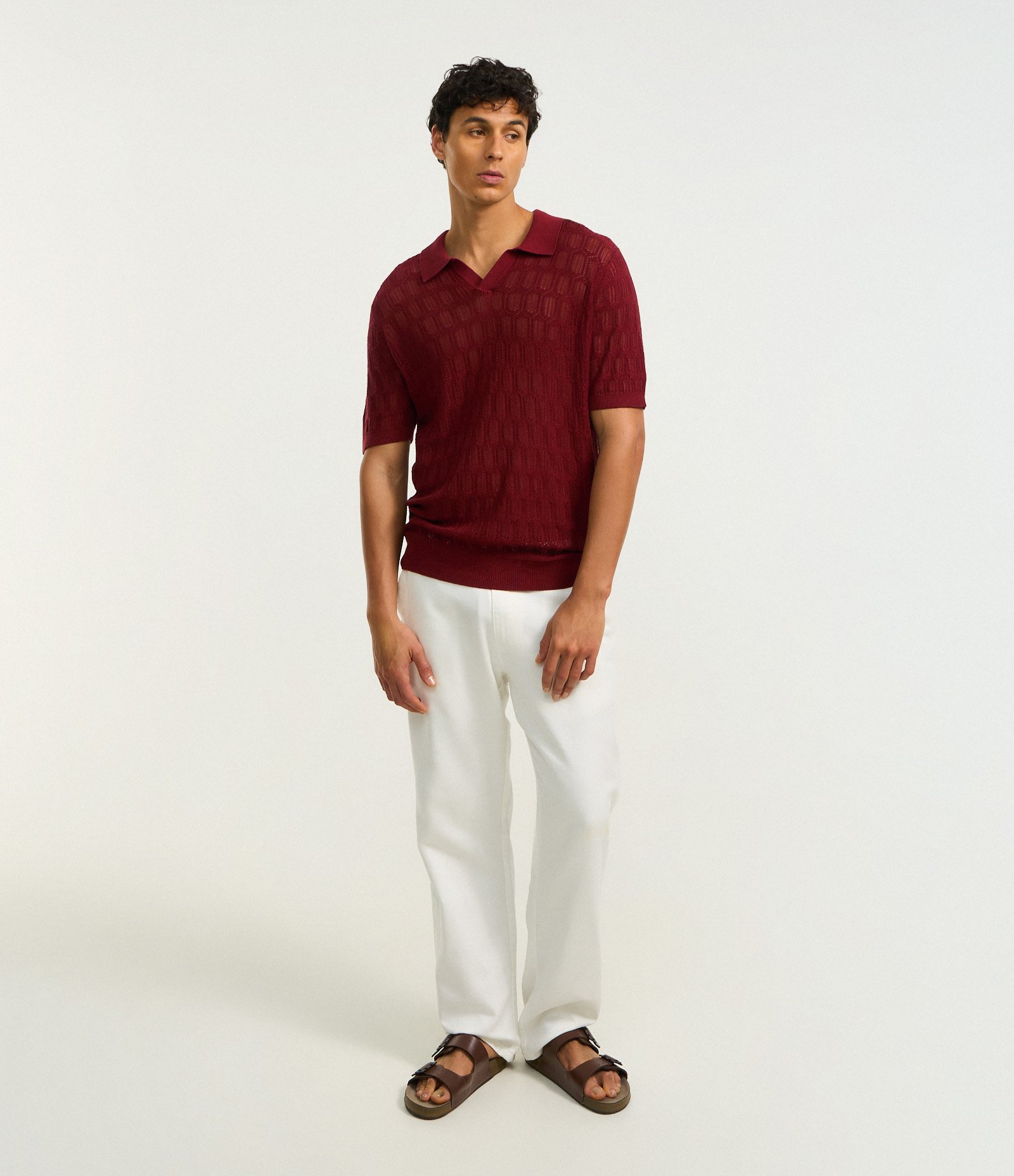 Camisa Polo Regular em Algodão Texturizada com Gola em V Vermelho 2