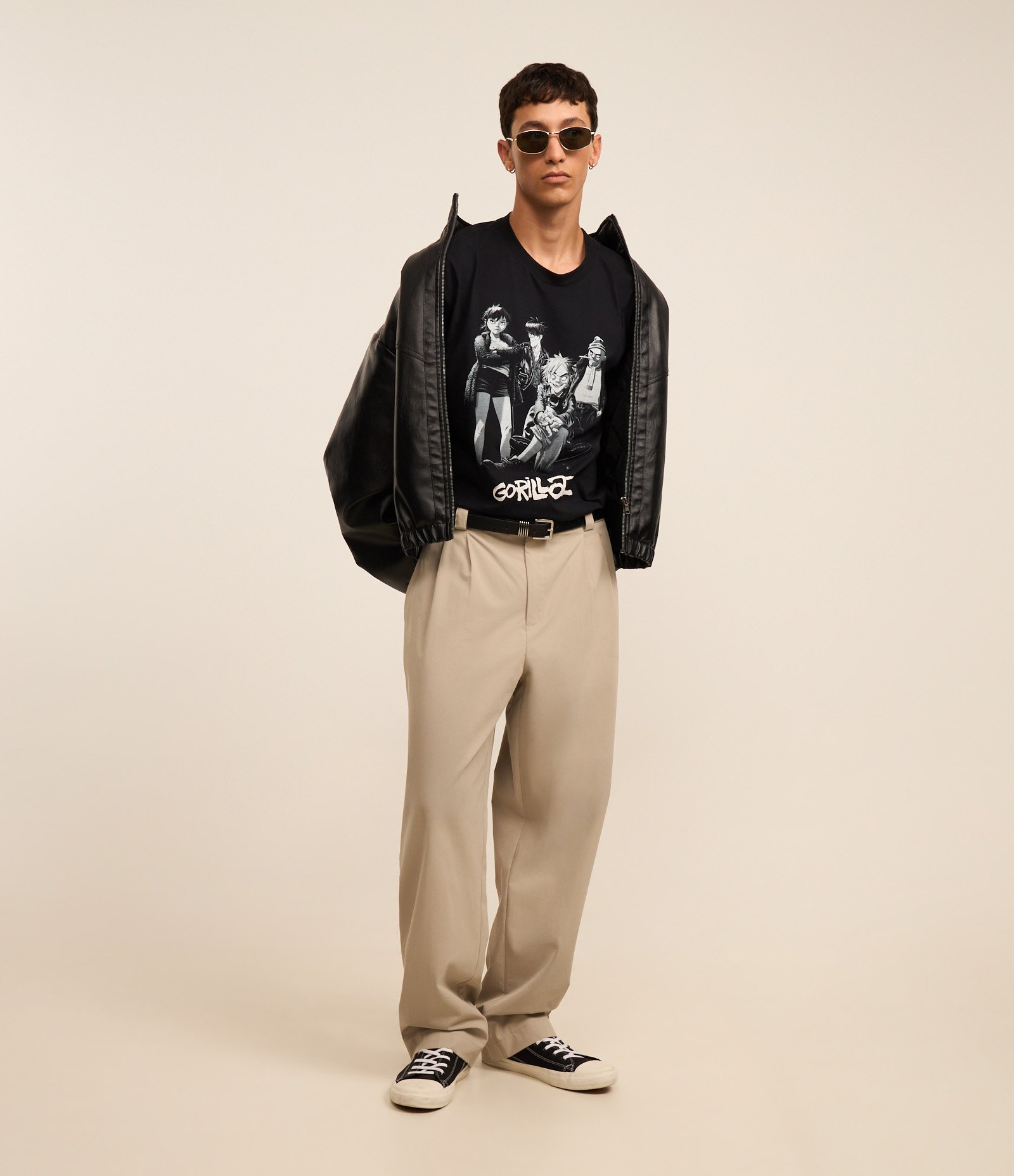 Calça Baggy em Sarja Alfaiatada com Pregas Bege 1