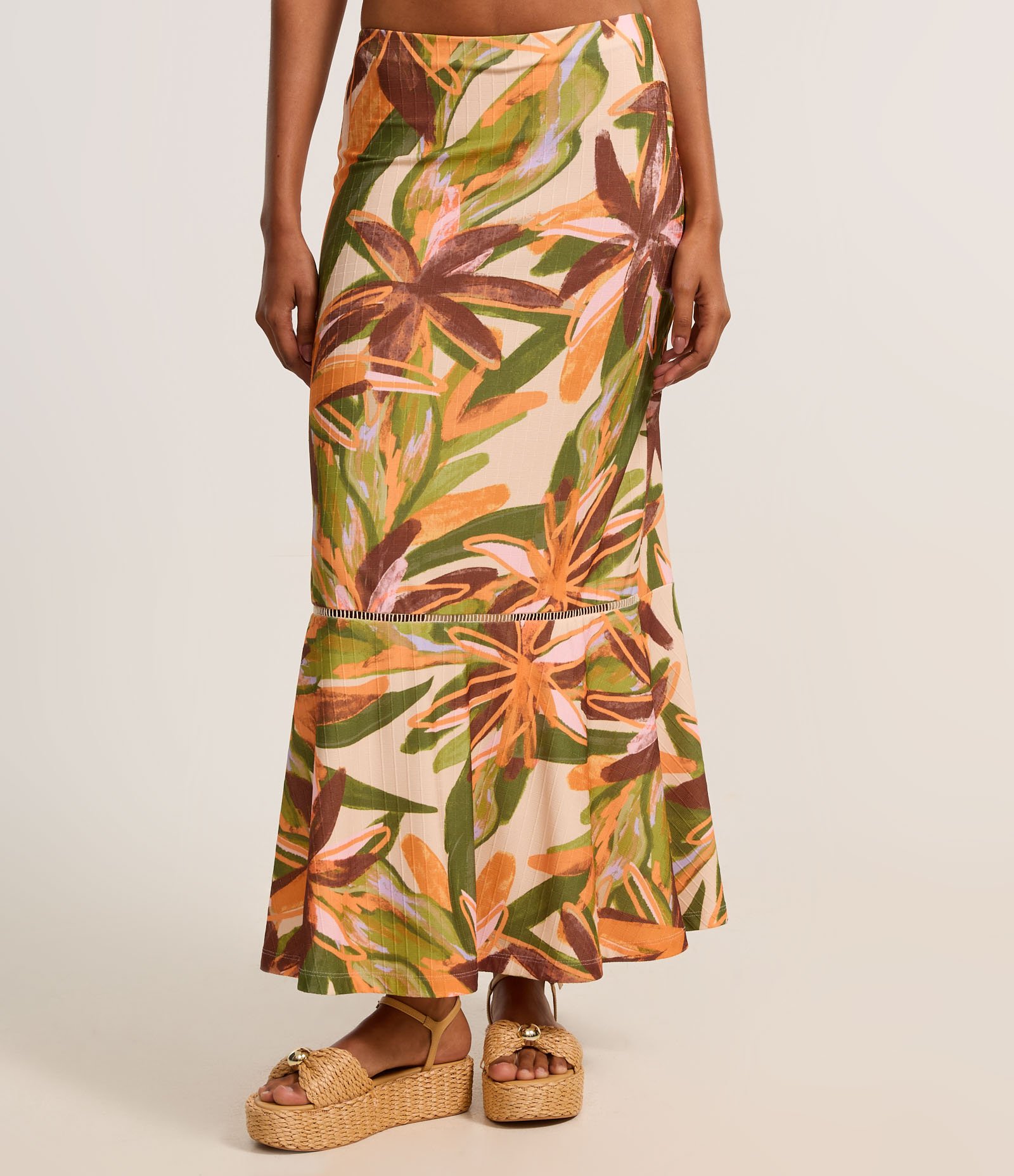 Saia New Midi Evasê Texturizada com Estampa Folhagens Multicores 3