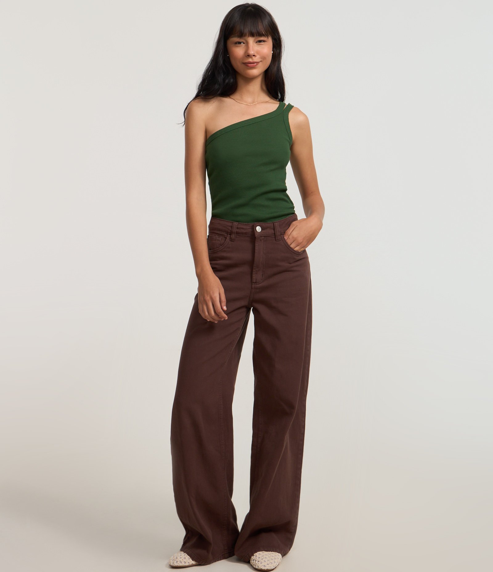 Blusa em Ribana com Um Ombro Só e Alça Dupla Verde 2