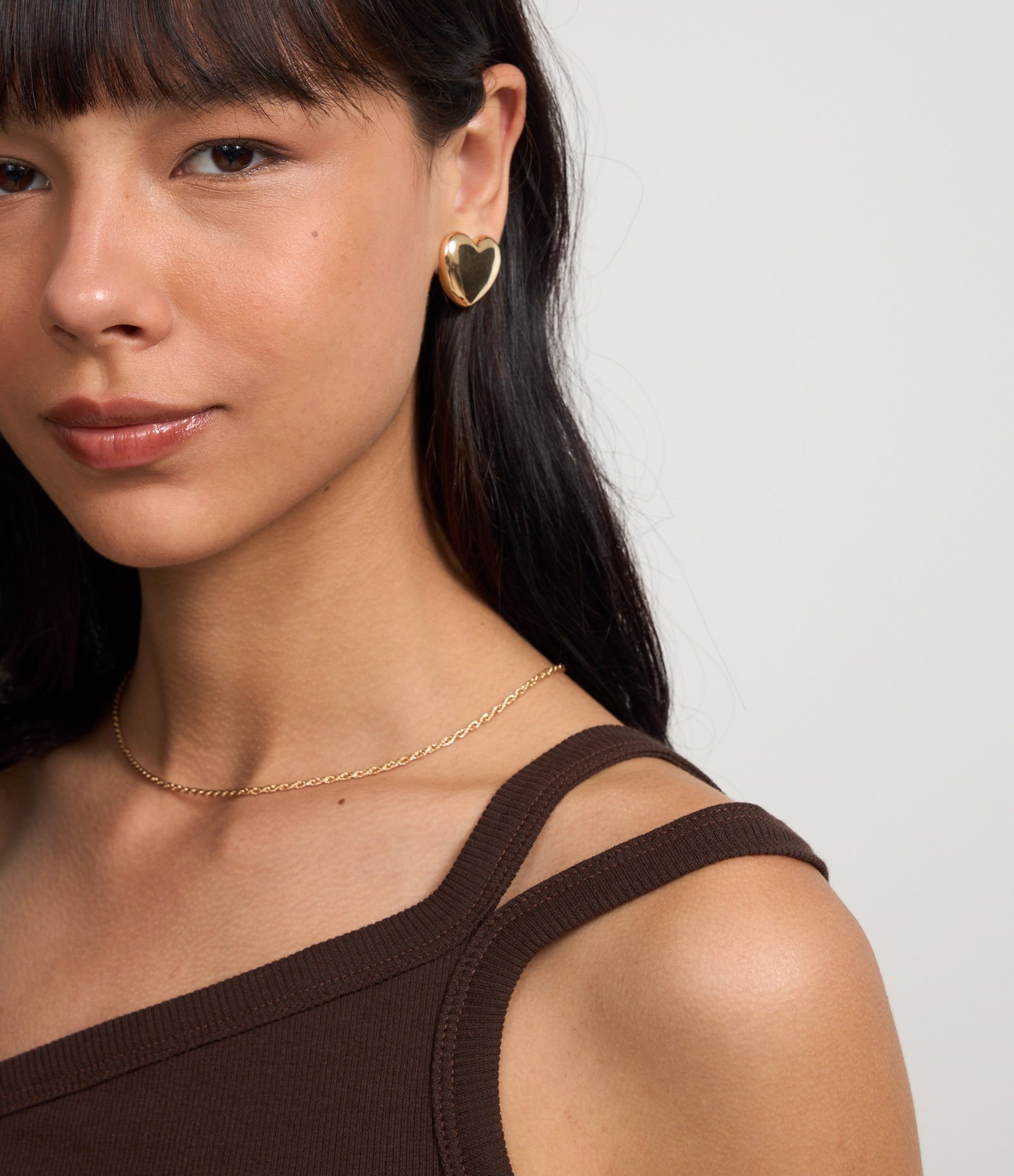 Blusa em Ribana com Um Ombro Só e Alça Dupla Marrom 3