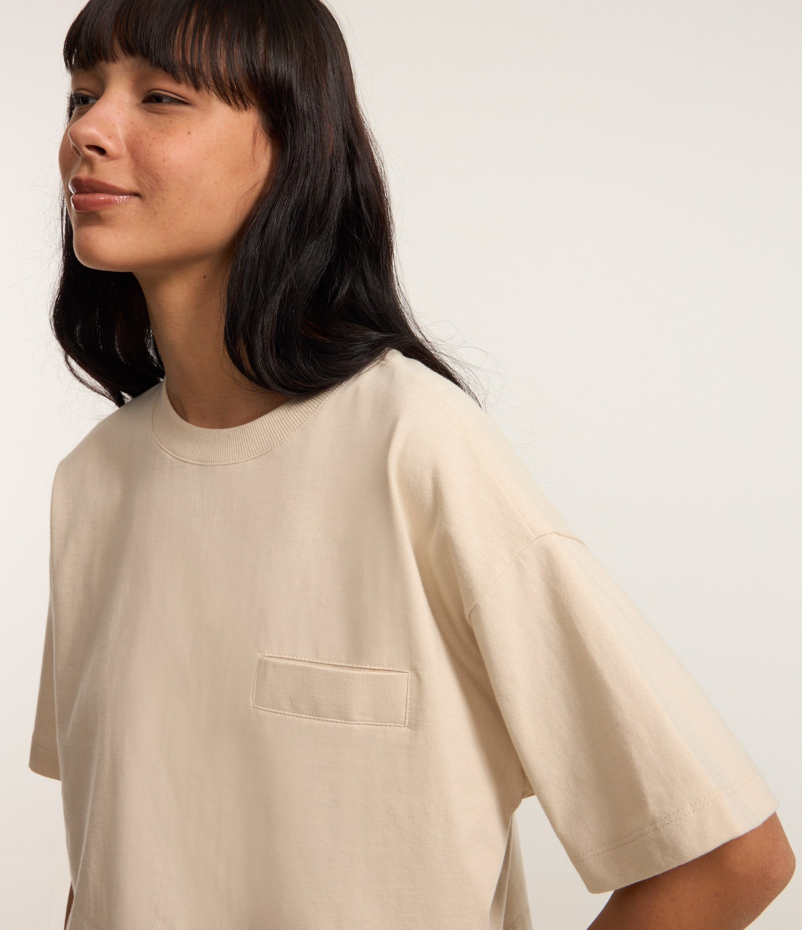 Camiseta Curta em Algodão com Bolsinho e Mangas Largas Bege 1