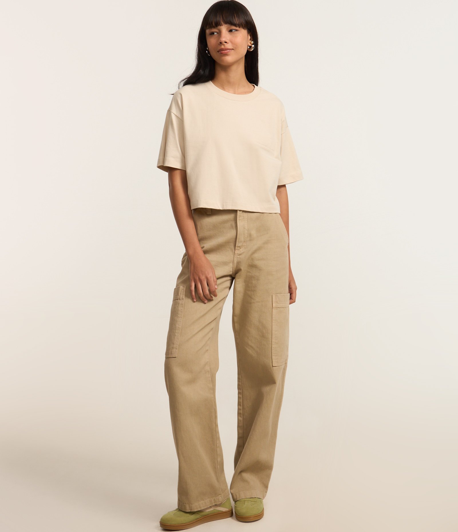 Camiseta Curta em Algodão com Bolsinho e Mangas Largas Bege 2