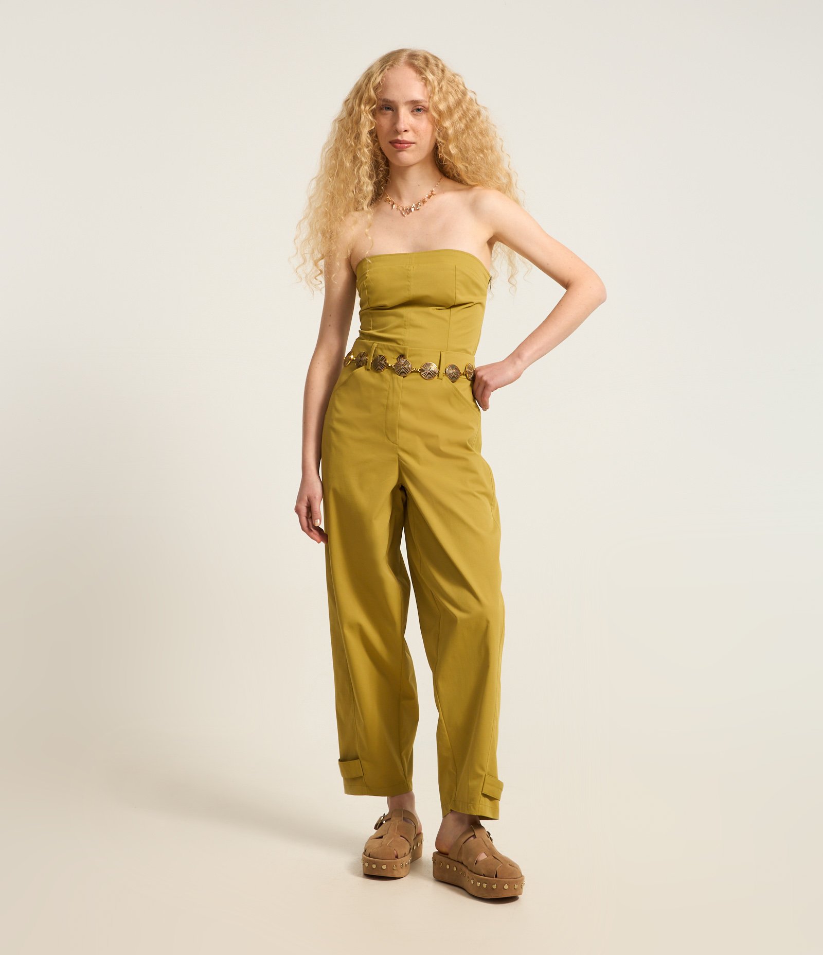 Calça Balloon em Sarja com Martingale na Barra Verde 1