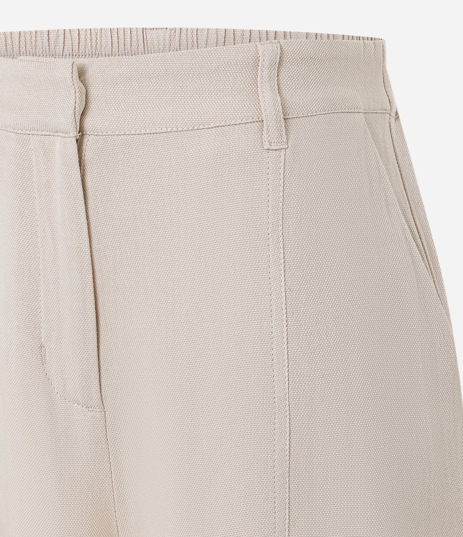 Short Curto Alfaiatado em Viscose Twill Bege 6