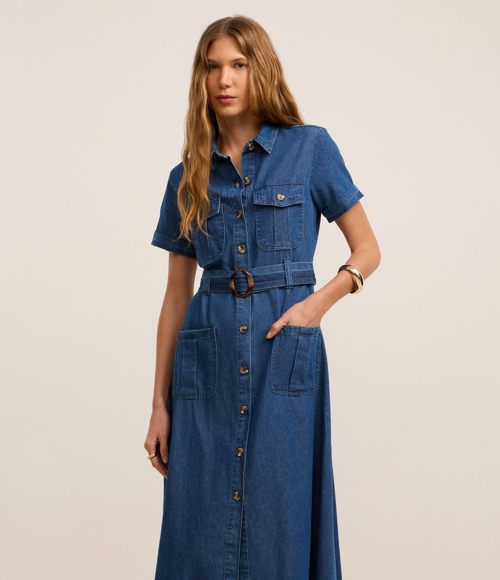 Vestido Midi em Jeans com Cinto e Bolsos Utilitários Azul 1