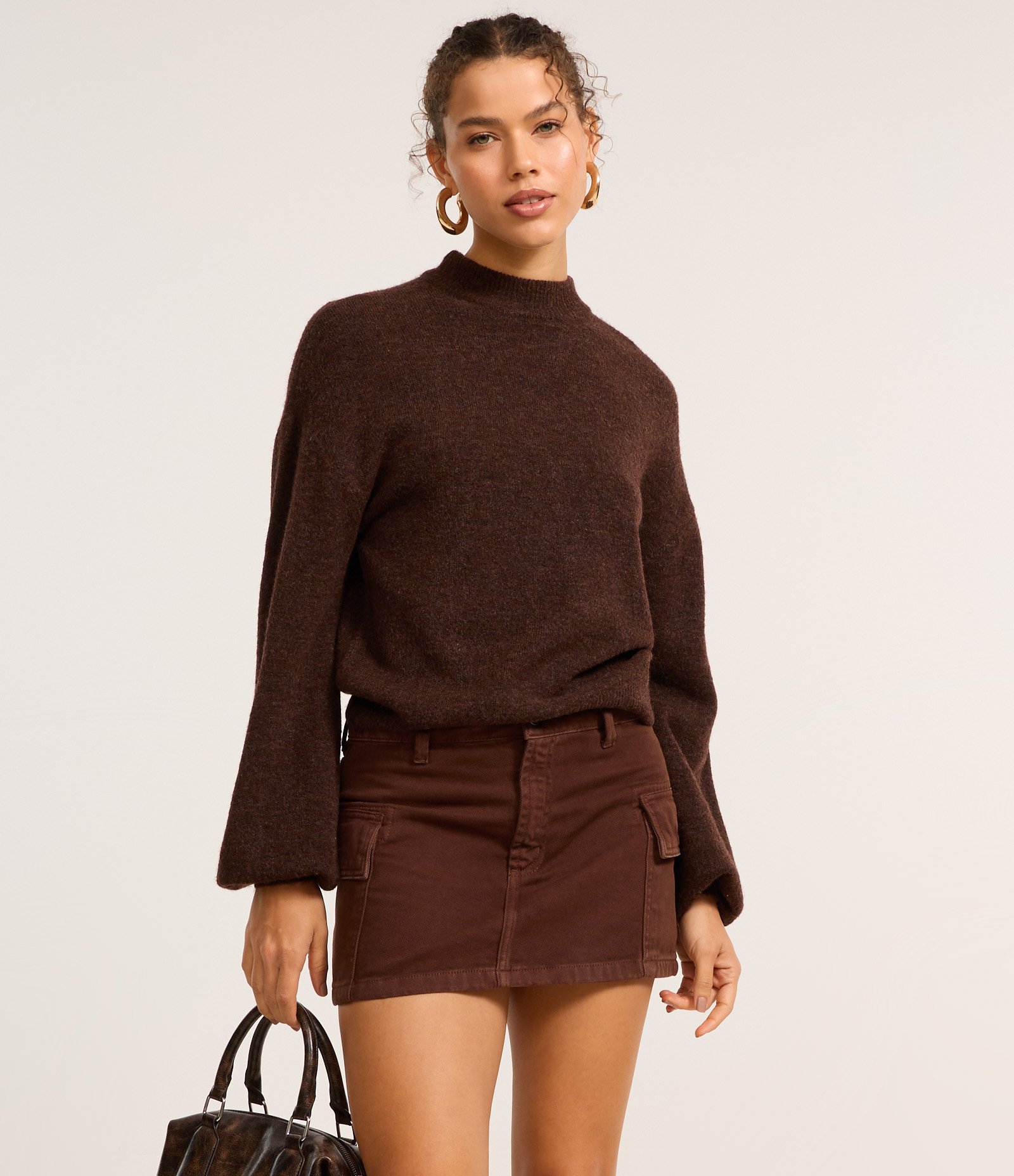 Saia Curta em Sarja com Bolso Cargo Marrom 2