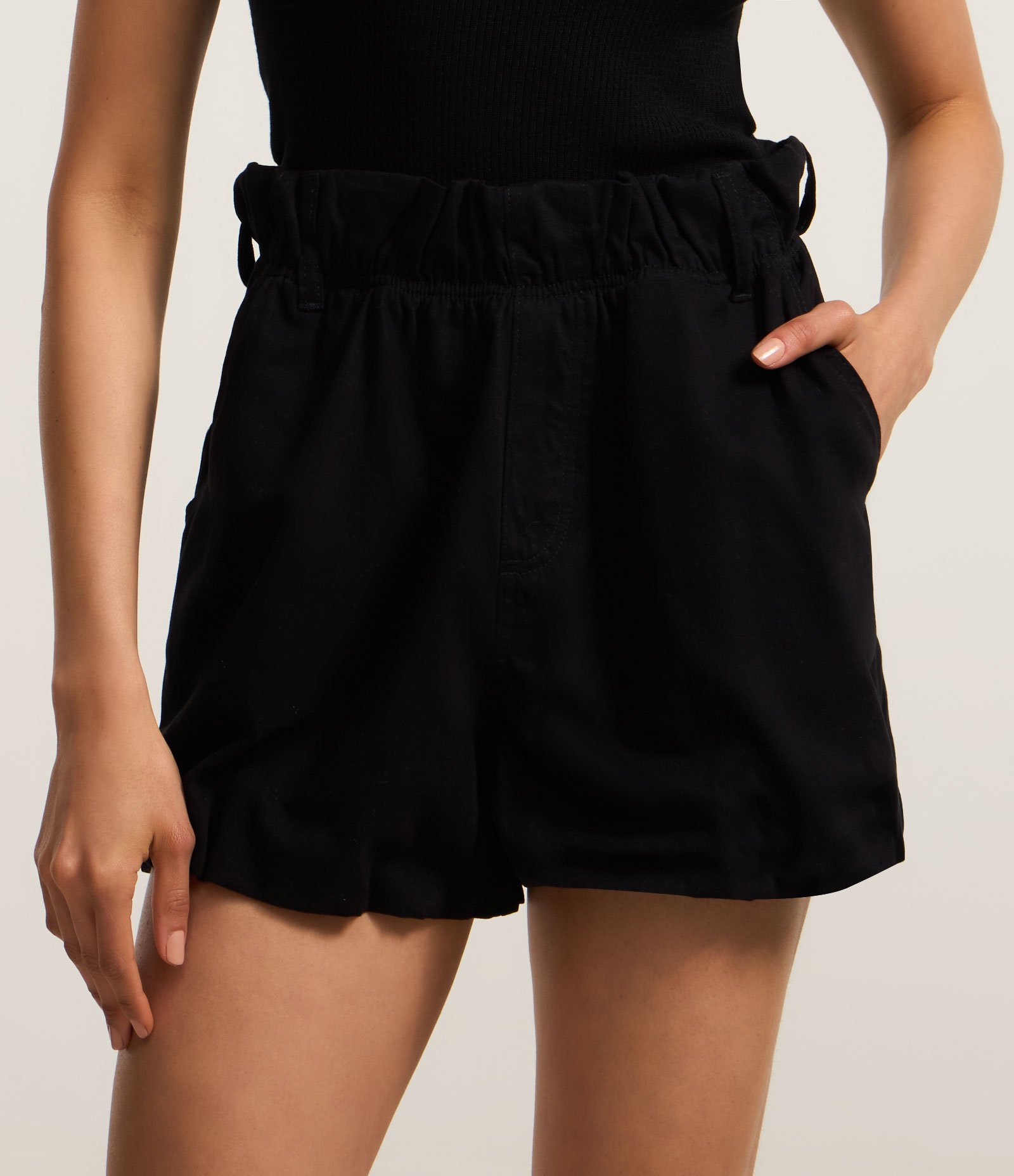 Short Balonê em Sarja e Cós Clochard Preto 2