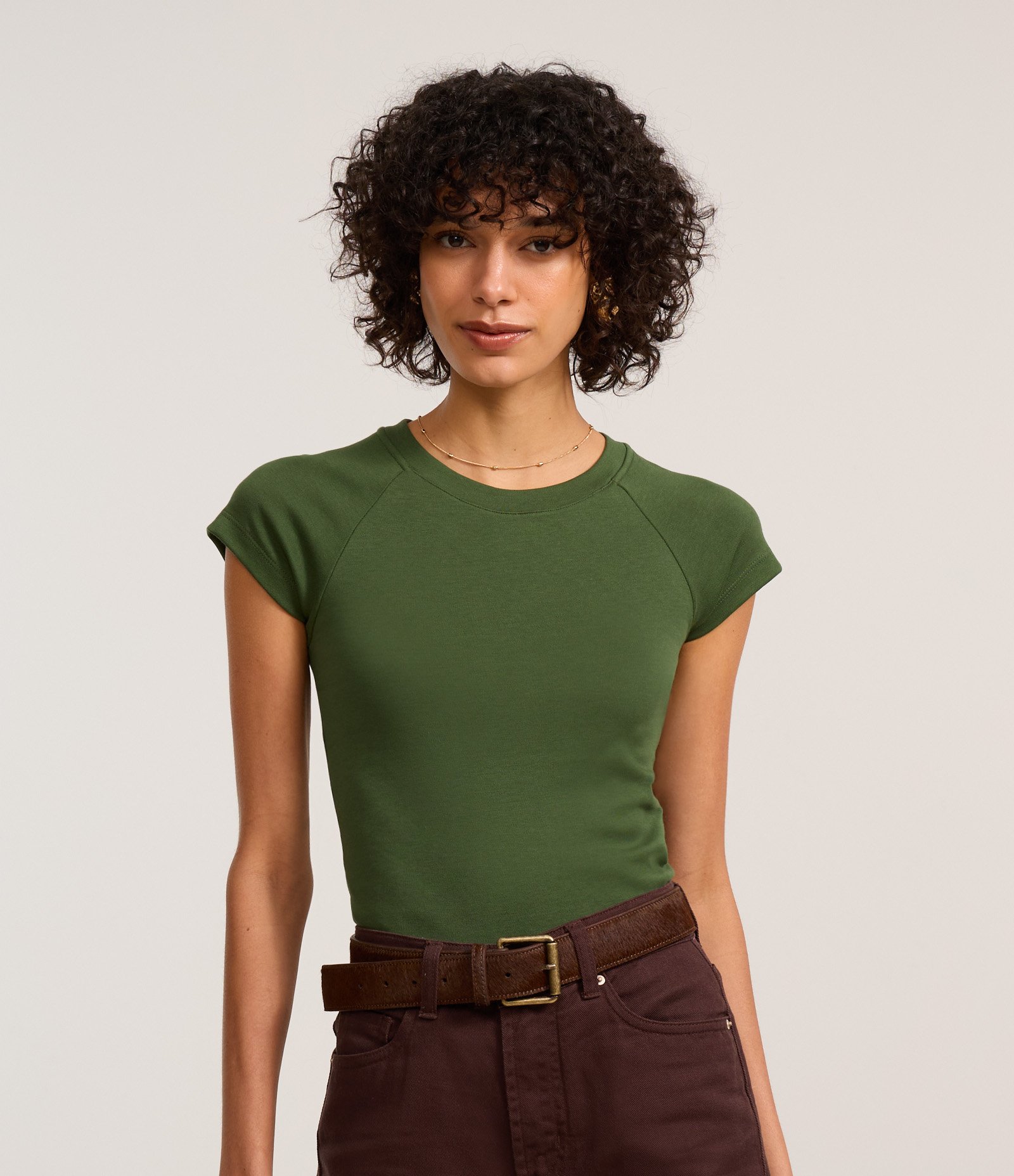 Blusa Curta em Suedine com Cava Raglan Verde 1