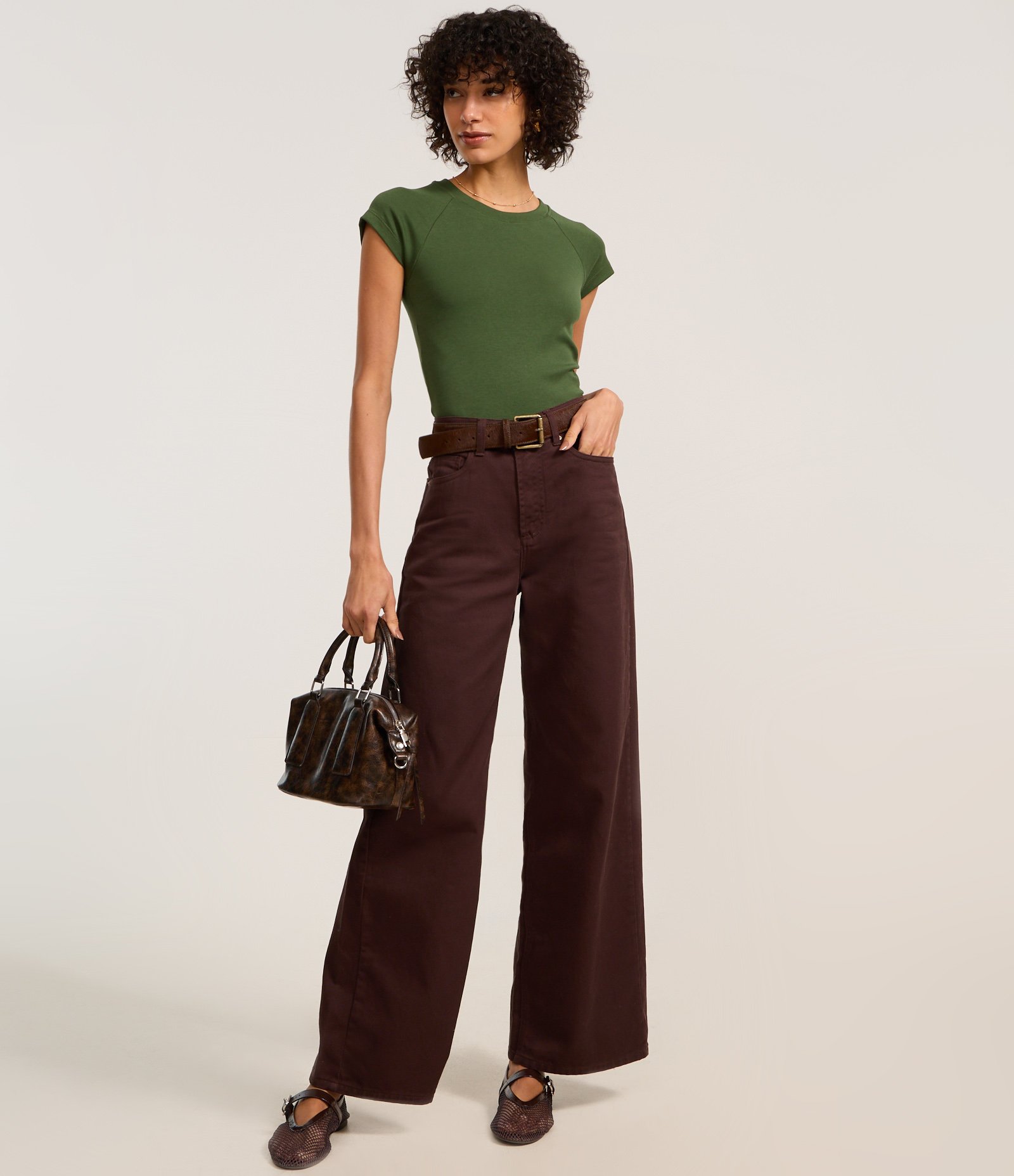 Blusa Curta em Suedine com Cava Raglan Verde 2