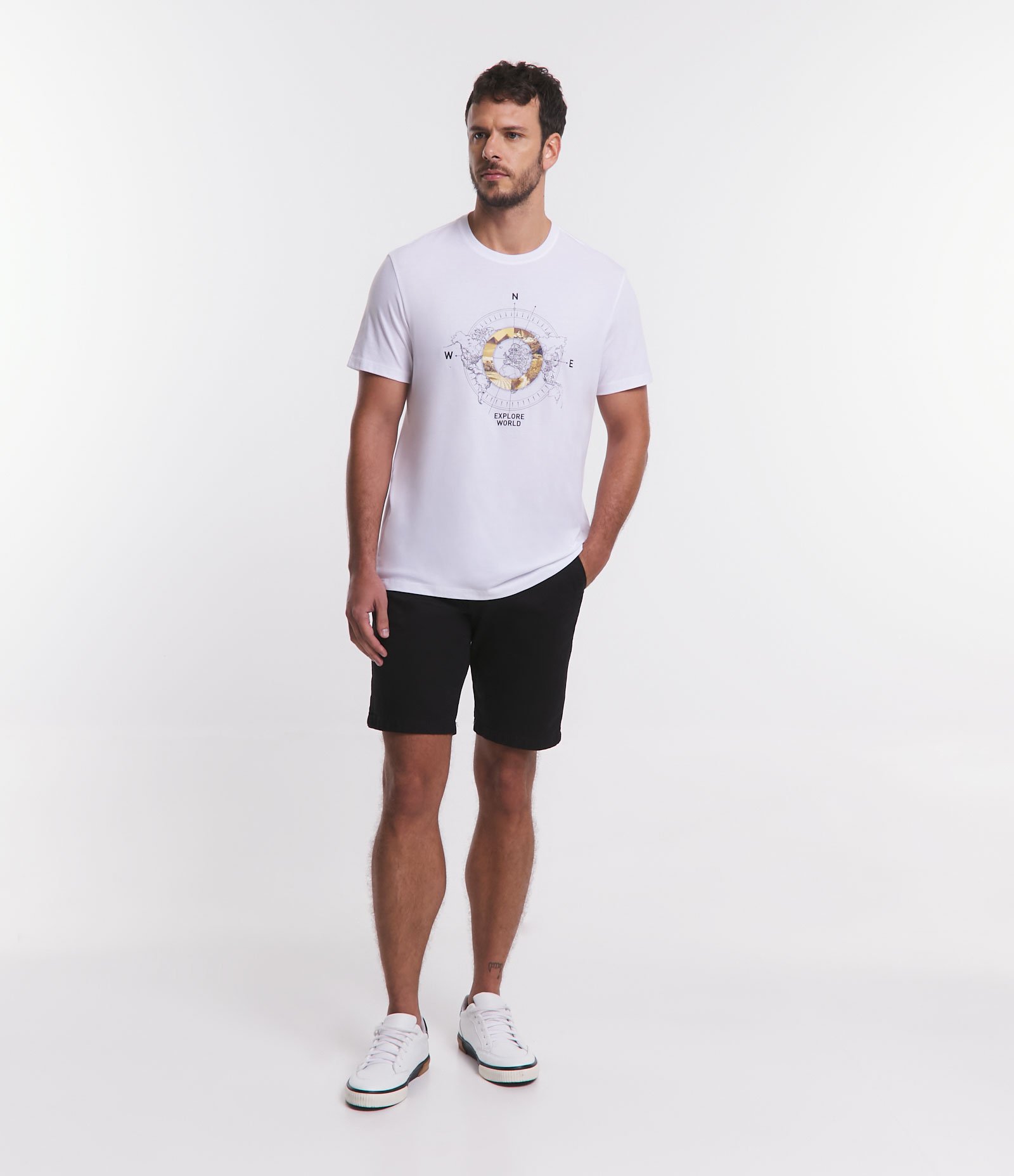 Camiseta Comfort em Algodão com Estampa de Bússola Branco 2