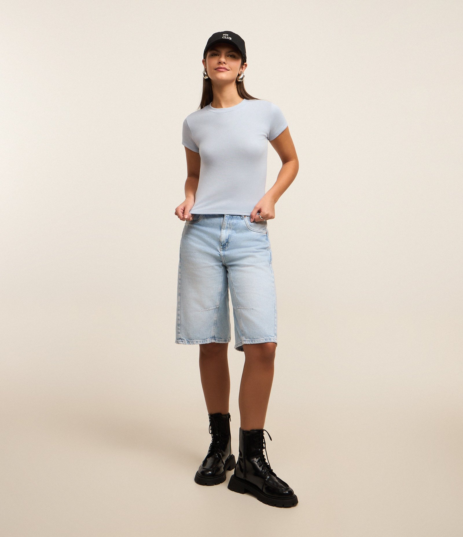 Blusa Básica Justinha e Alongada em Ribana Azul Claro 2