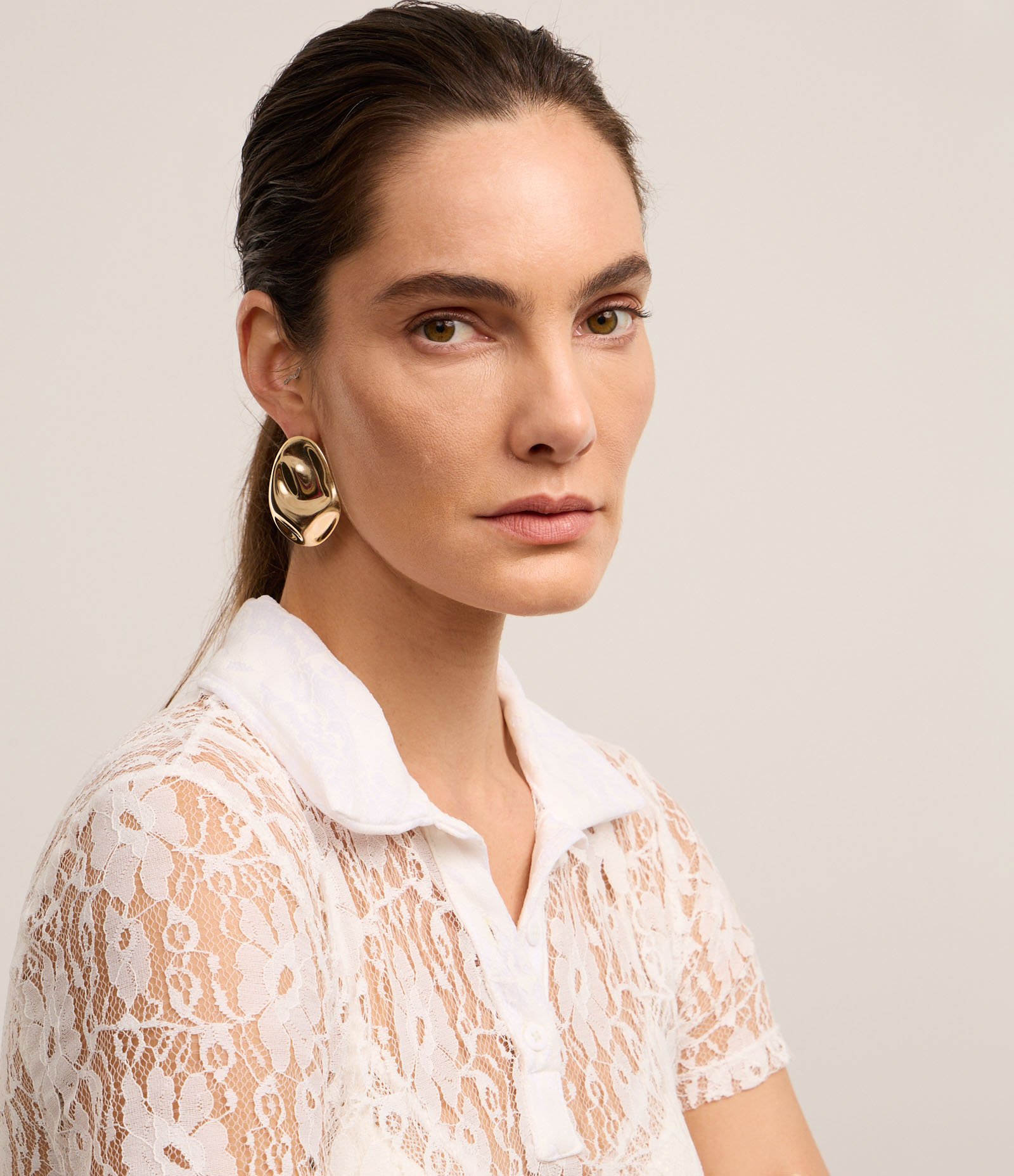 Blusa em Renda com Gola Polo e Textura Floral Branco 3