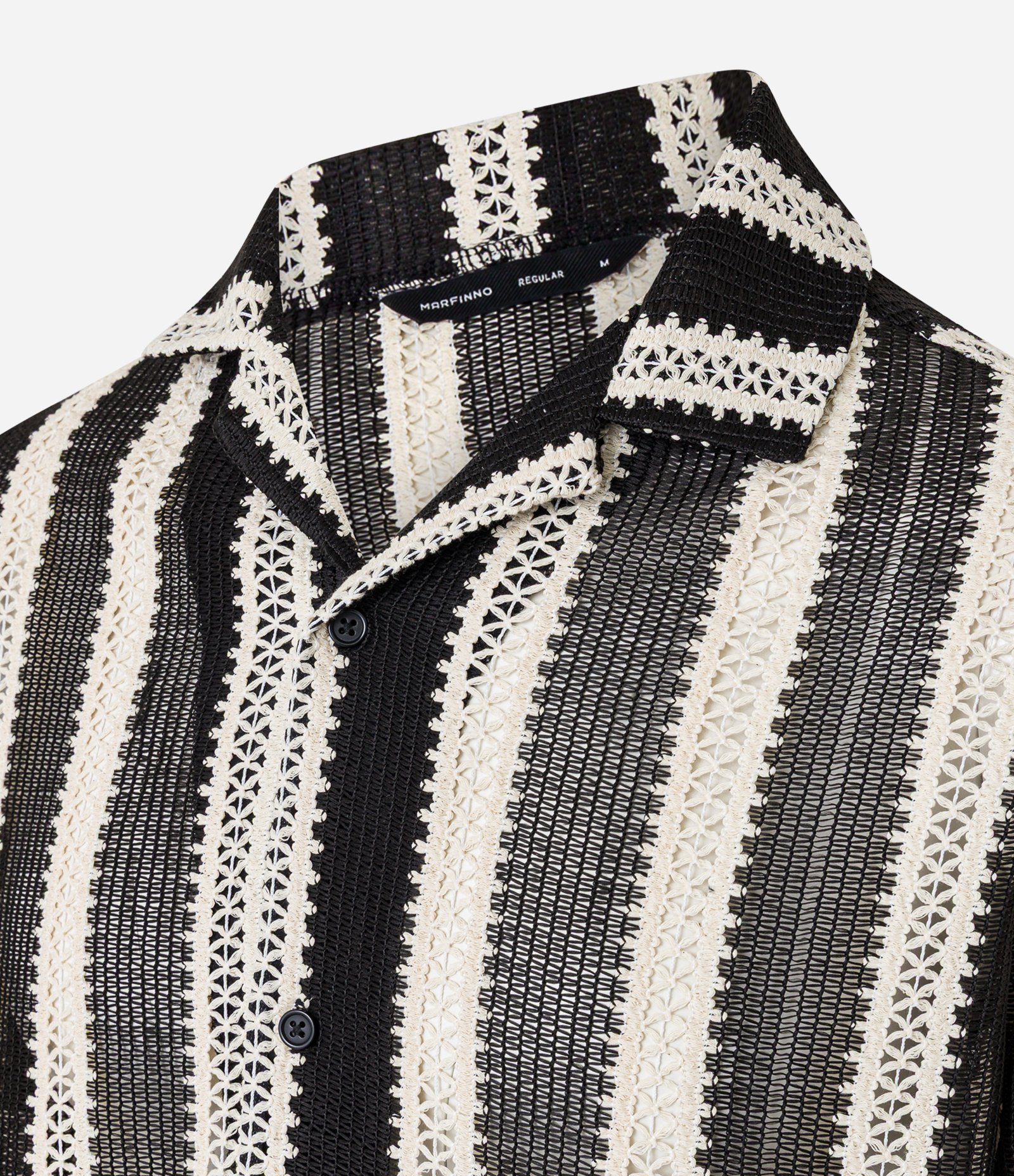 Camisa Regular em Renda com Estampa de Listras e Textura Preto/Branco 2