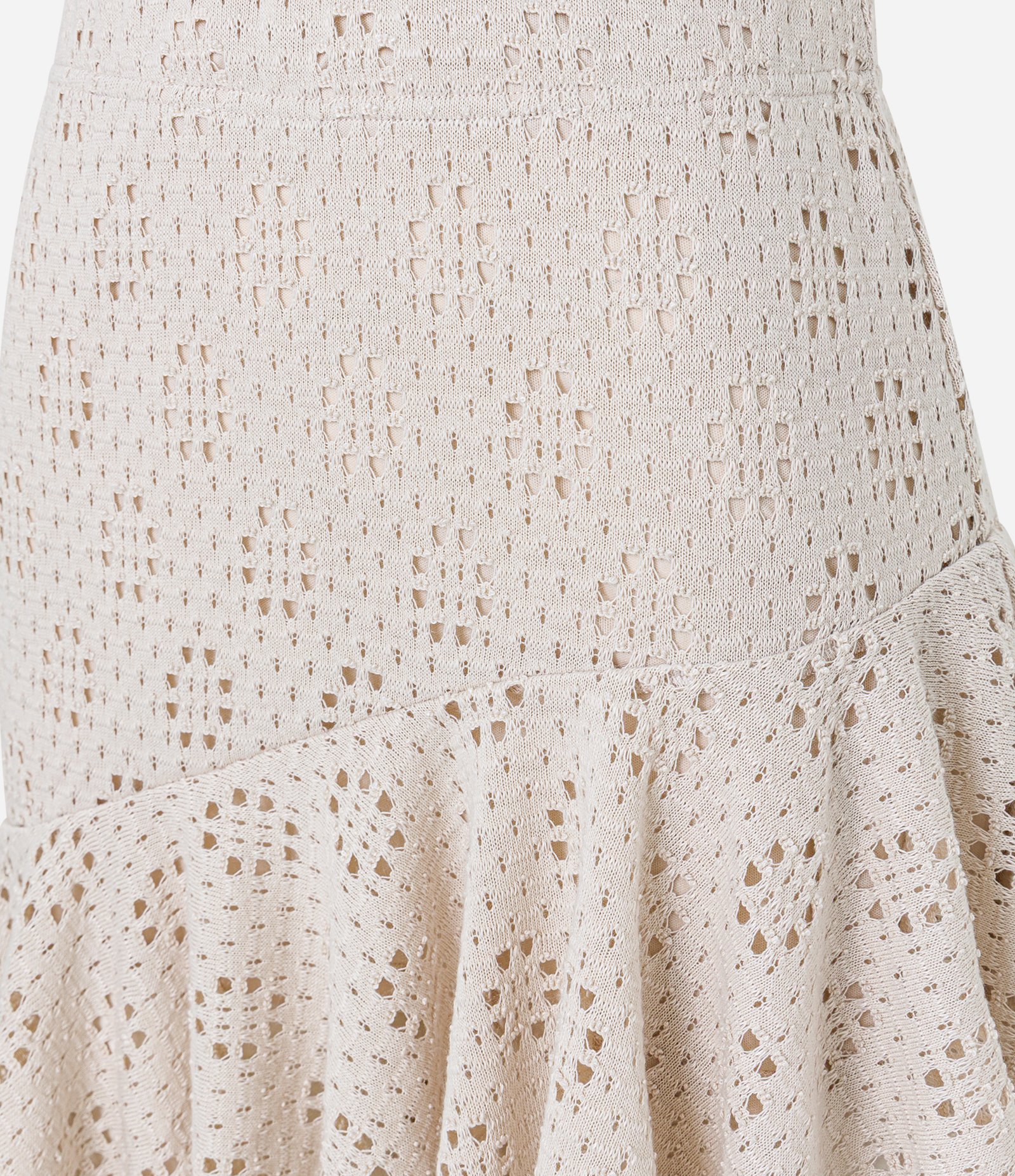 Saia Ajustada Curta com Ponto Vazado e Barra de Babado Bege 9