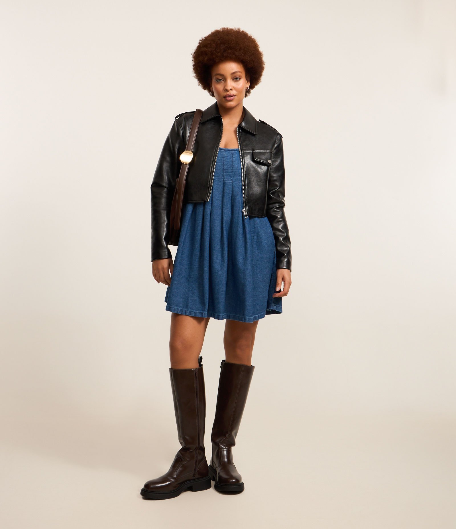 Vestido Curto em Jeans com Detalhe Drapeado Azul 2