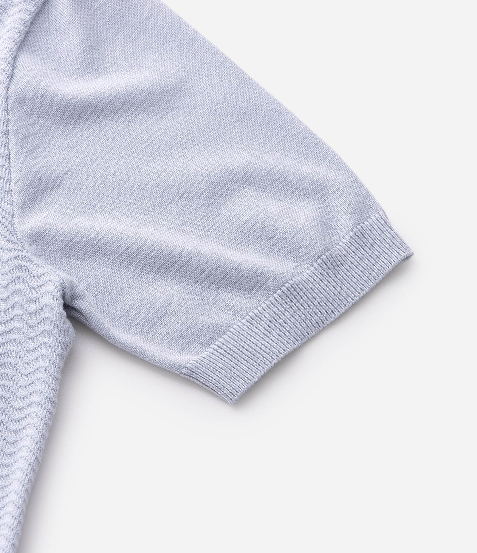 Polo Slim em Viscose Texturizada com Zíper Branco 4
