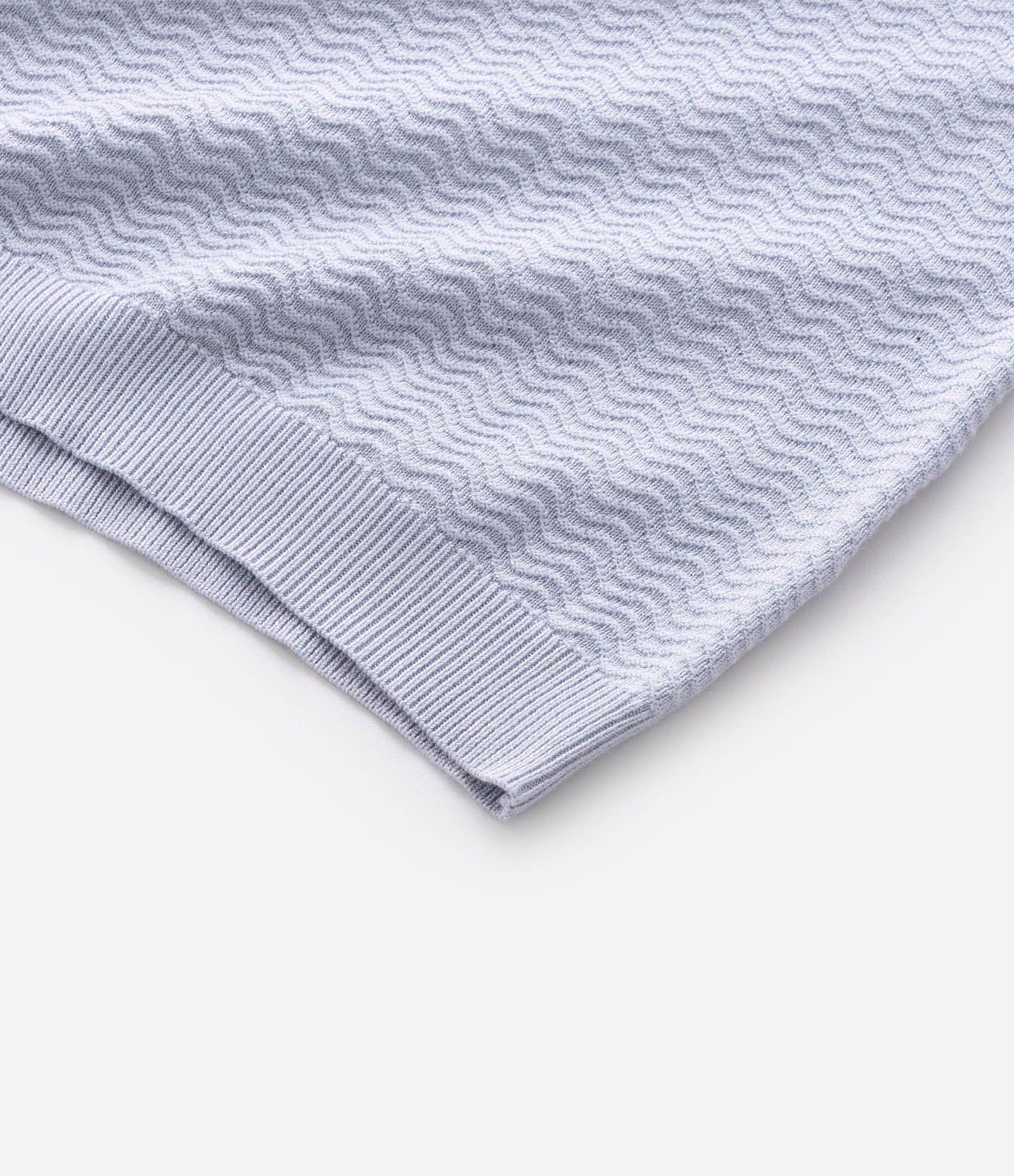 Polo Slim em Viscose Texturizada com Zíper Branco 5