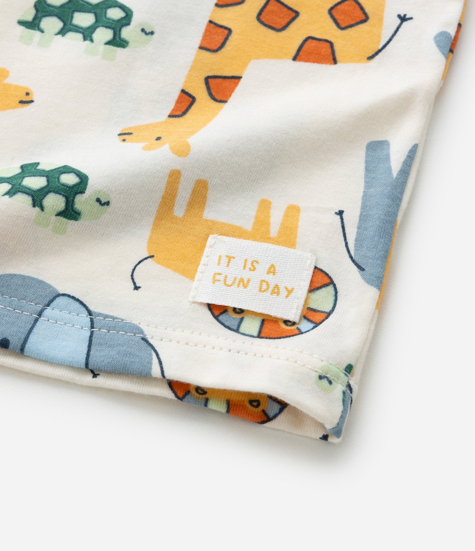 Conjunto Infantil com Estampa de Bichinhos - Tam RN a 18 meses Bege 7