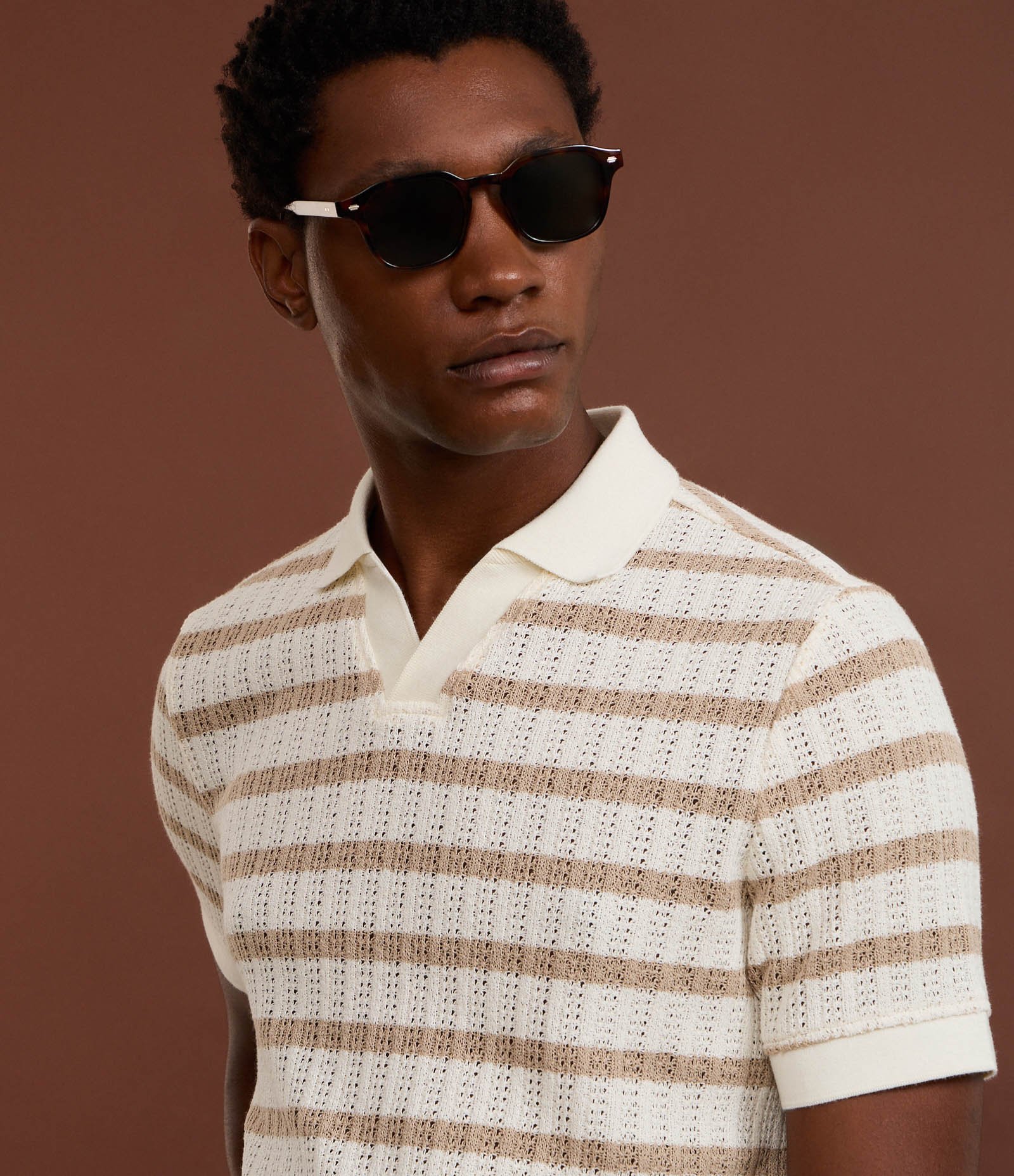 Camiseta Polo Regular em Algodão Listrada com Textura Efeito Crochê Bege 3