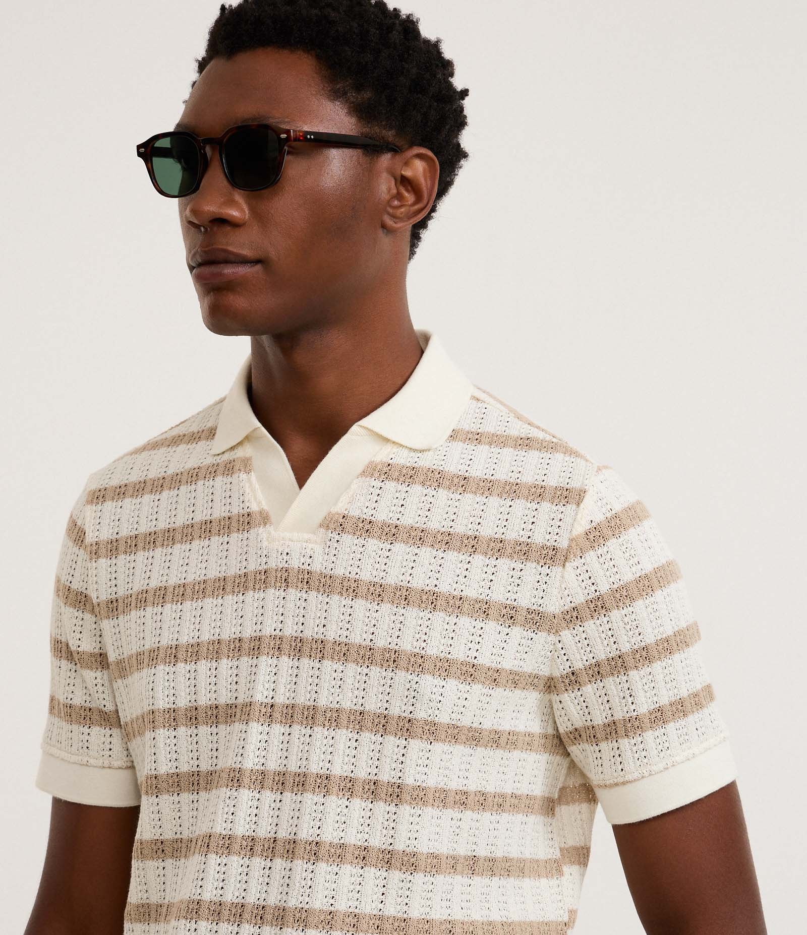 Camiseta Polo Regular em Algodão Listrada com Textura Efeito Crochê Bege 5