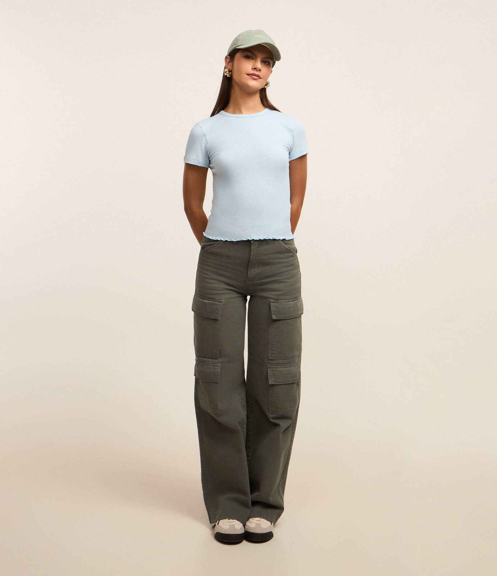 Blusa Básica Texturizada em Viscose com Acabamento Frufru Azul Claro 2