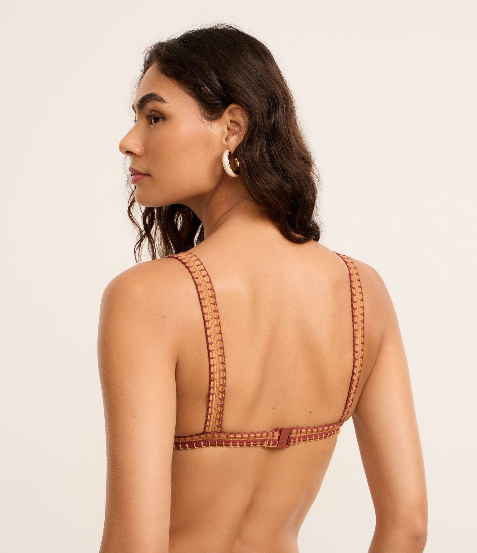 Biquíni Top Triangulo Fixo em Microfibra com Viés Contrastante Branco/Caramelo 4