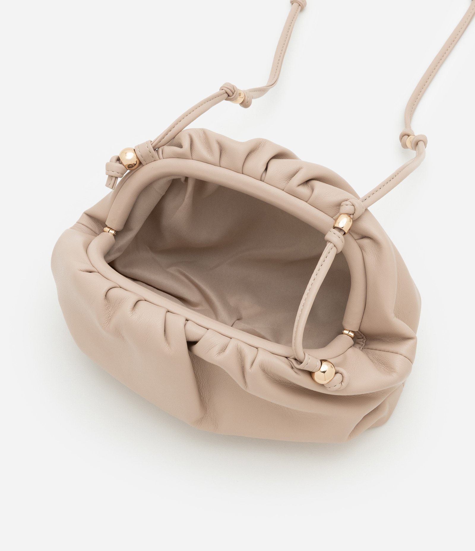 Bolsa Transversal Pequena com Detalhes em Metal e Alça de Cordão Boho Romântico Bege 6