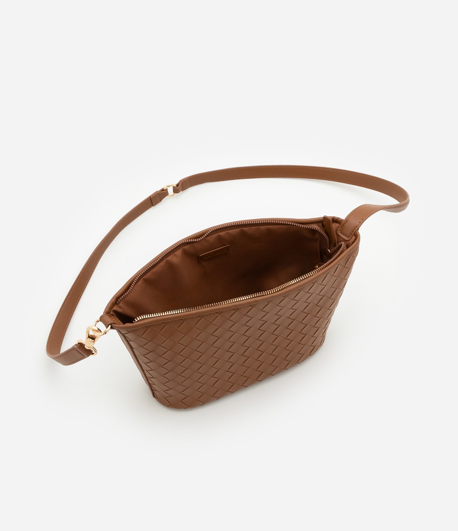Bolsa Transversal em PU com Textura Tressê Caramelo 5