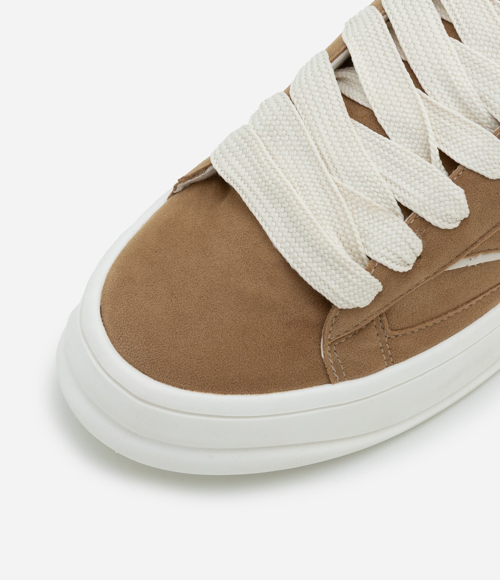 Tênis Skater em Material Sintético com Cadarço Fat Lace Bege 3