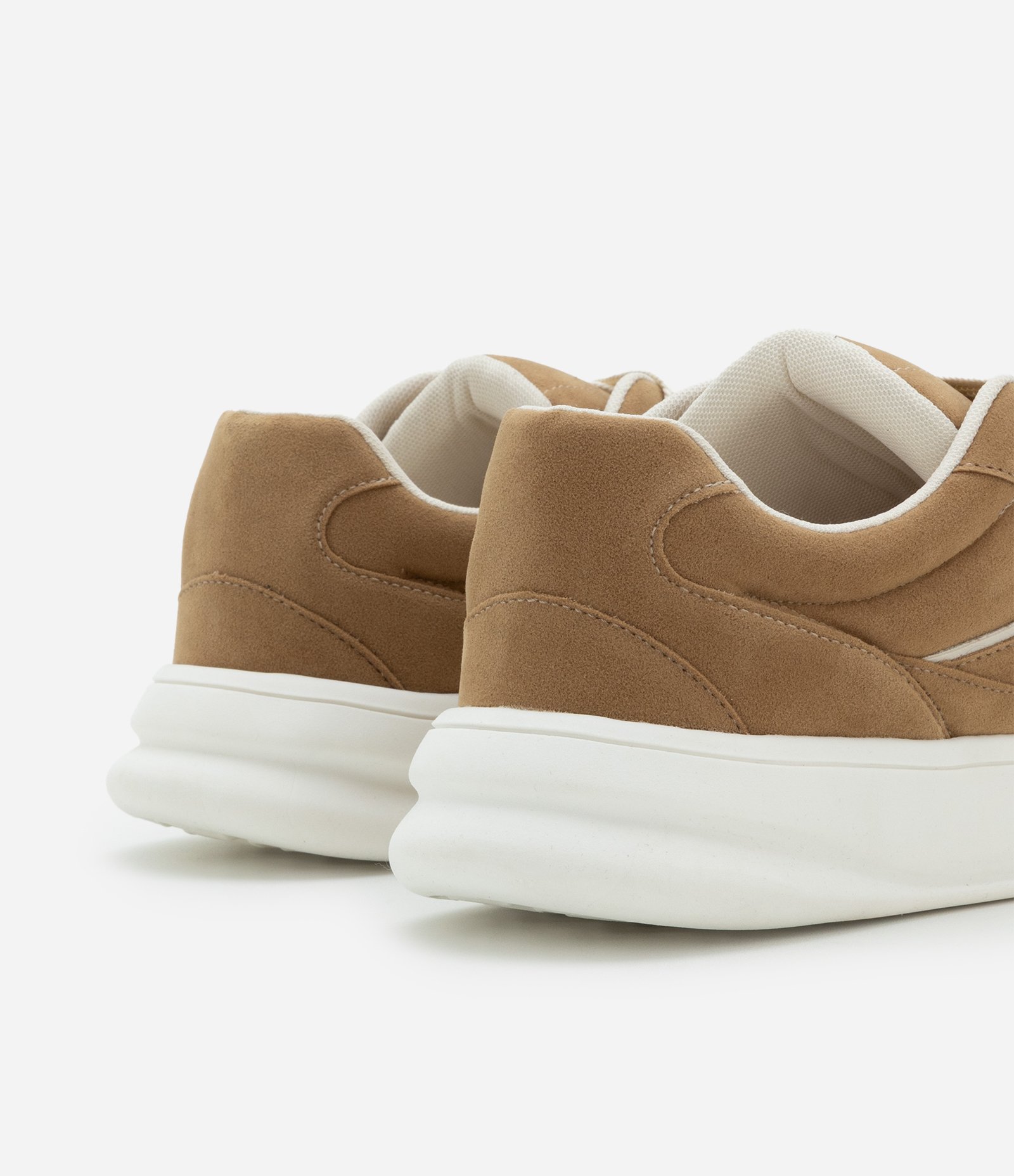 Tênis Skater em Material Sintético com Cadarço Fat Lace Bege 5