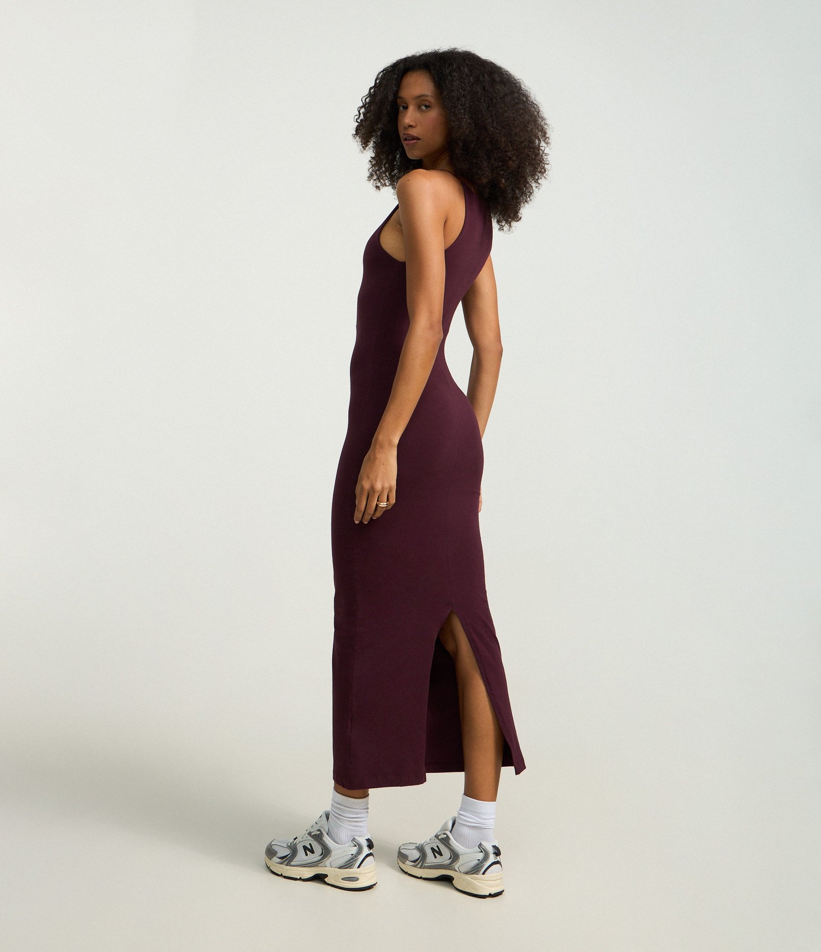 Vestido Midi com Alças Finas e Fenda Bordô 2