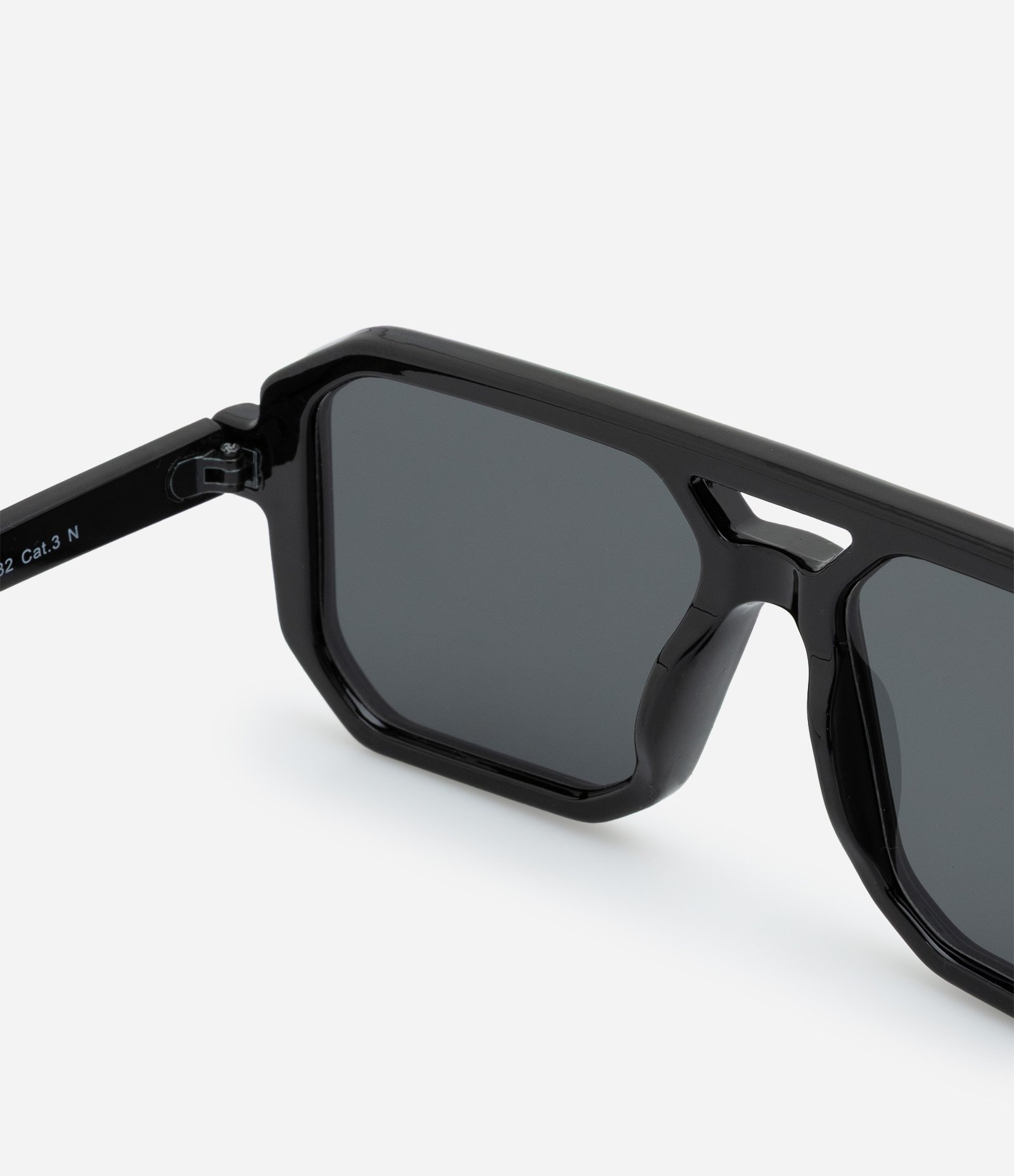 Óculos de Sol Quadrado com Ponte Dupla e Lente Fumê Preto 3