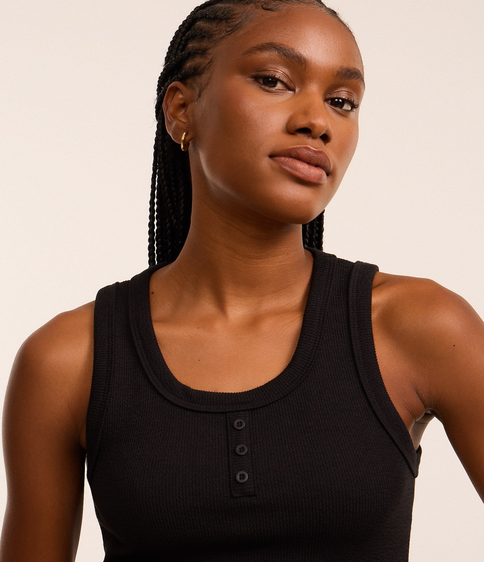 Blusa em Ribana com Botões Frontais Preto 3