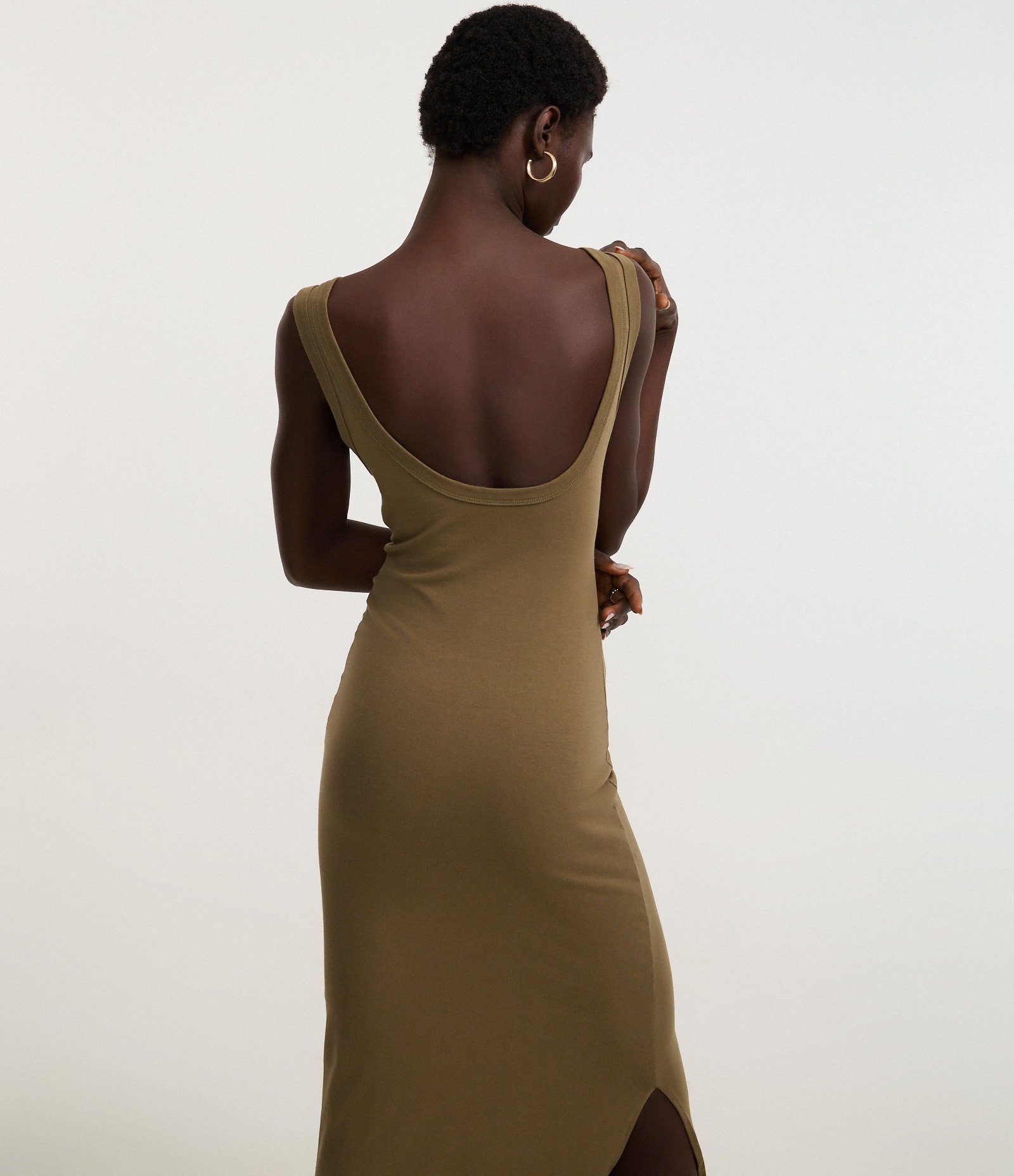 Vestido Longo em Ribana com Decote Halter nas Costas Verde 2