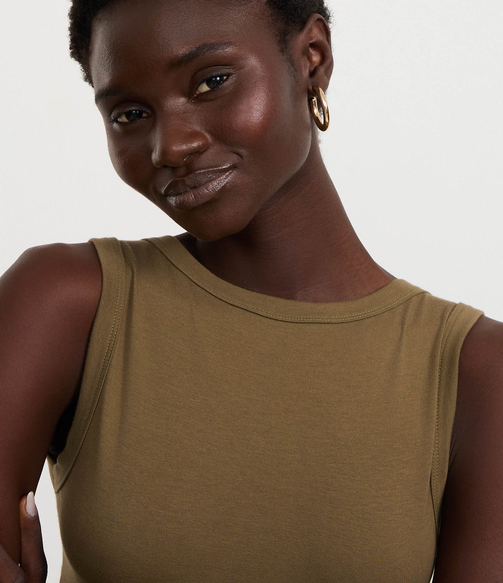 Vestido Longo em Ribana com Decote Halter nas Costas Verde 3