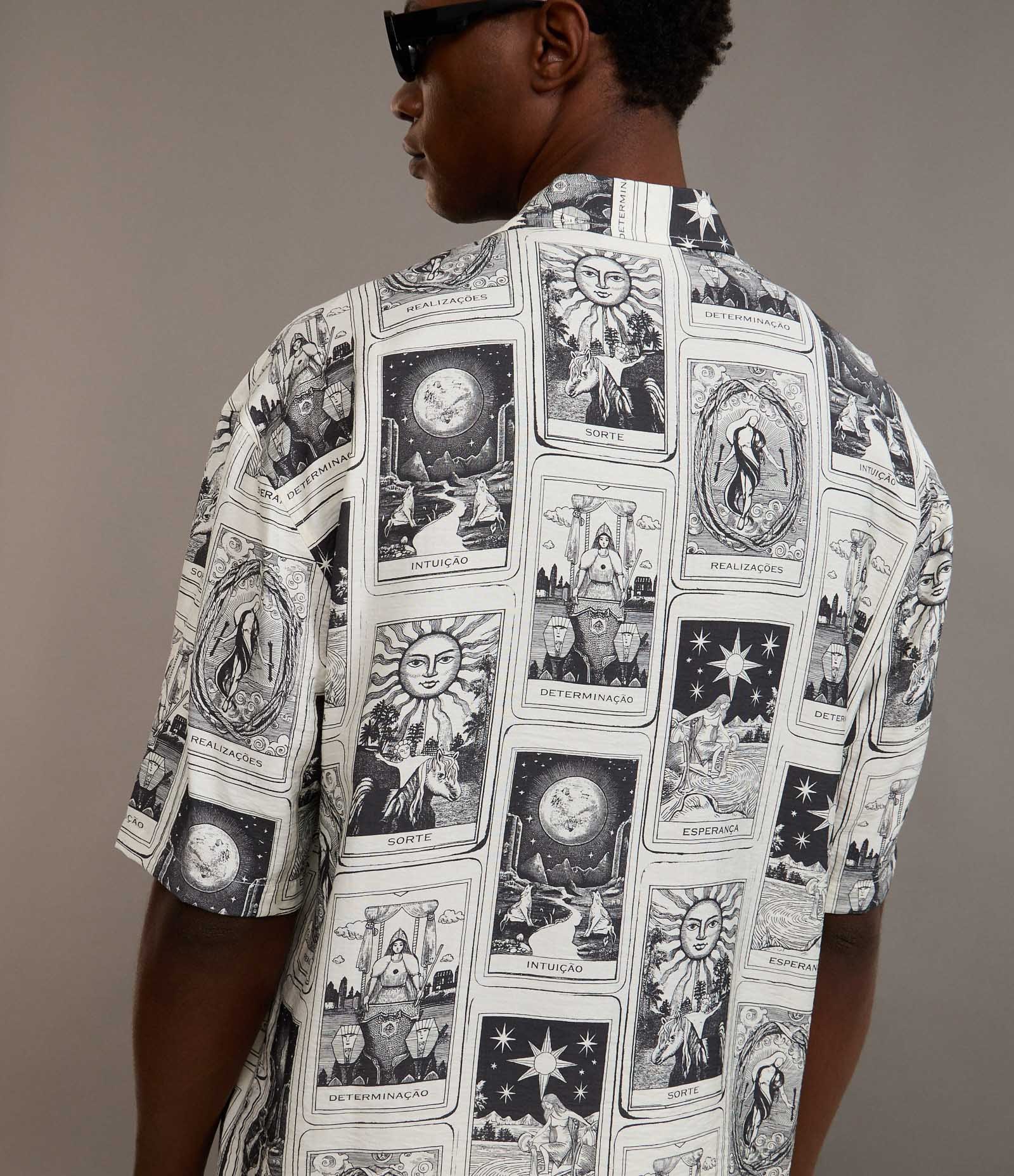 Camisa Relaxed em Viscose com Estampa de Tarot Texturizada Off White 3