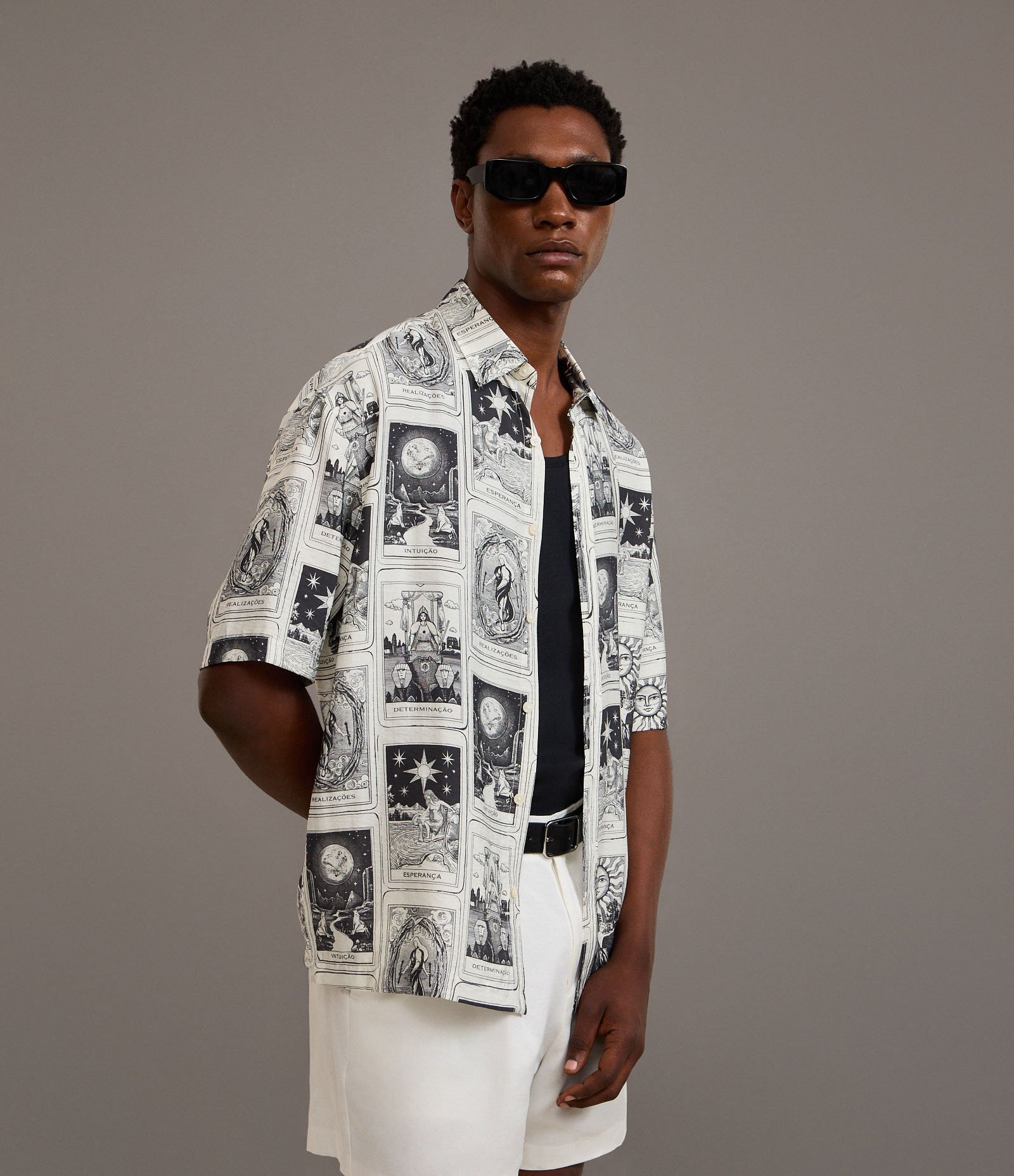 Camisa Relaxed em Viscose com Estampa de Tarot Texturizada Off White 6