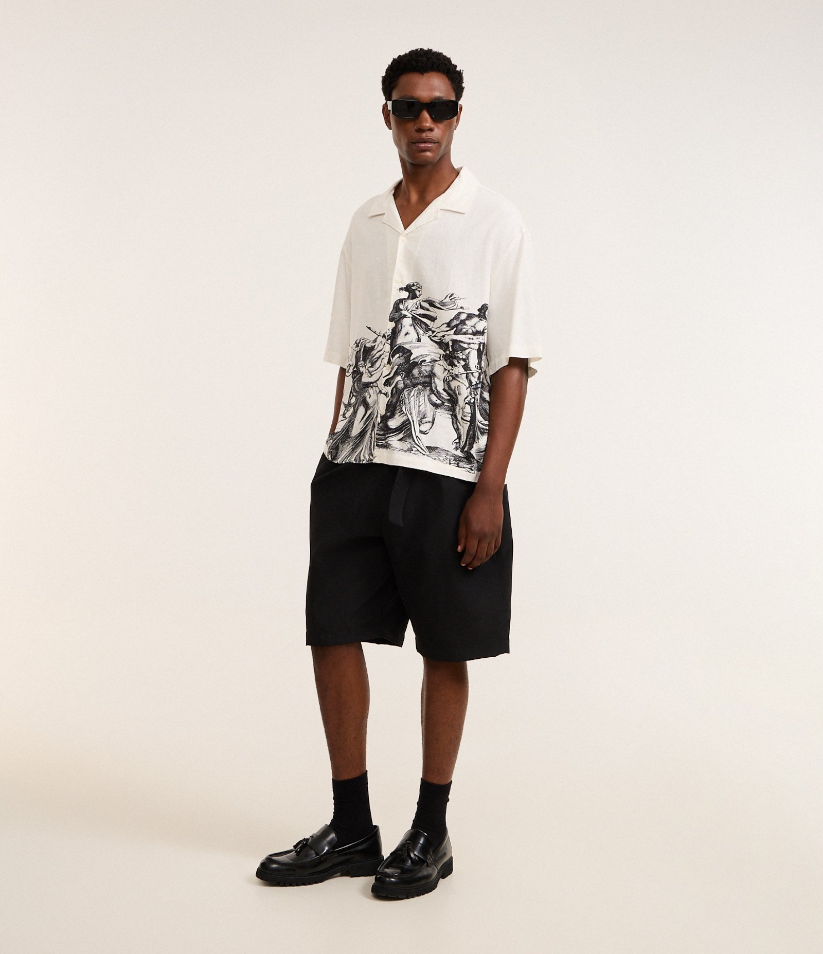 Camisa Boxy em Viscolinho com Estampa Romana Branco 2