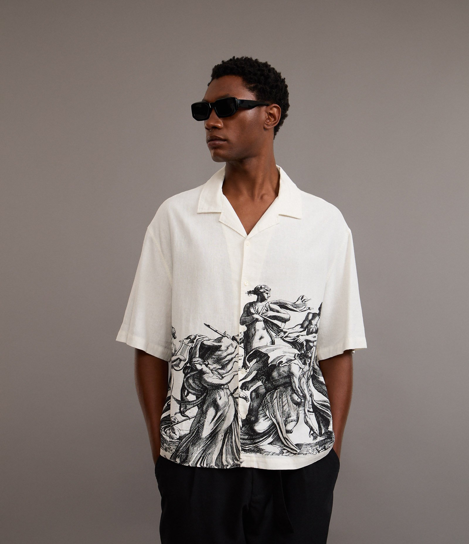 Camisa Boxy em Viscolinho com Estampa Romana Branco 6