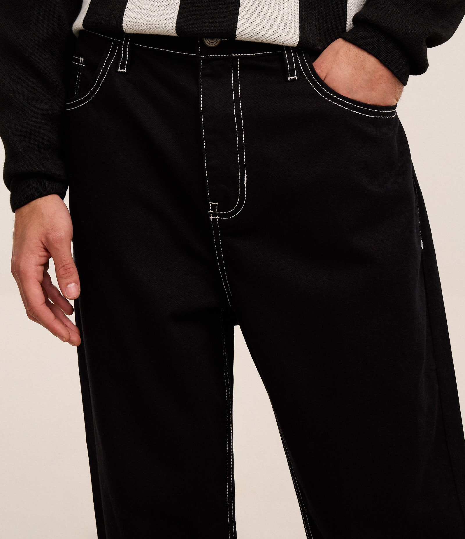 Calça Baggy em Sarja com Bolsos Preto 3