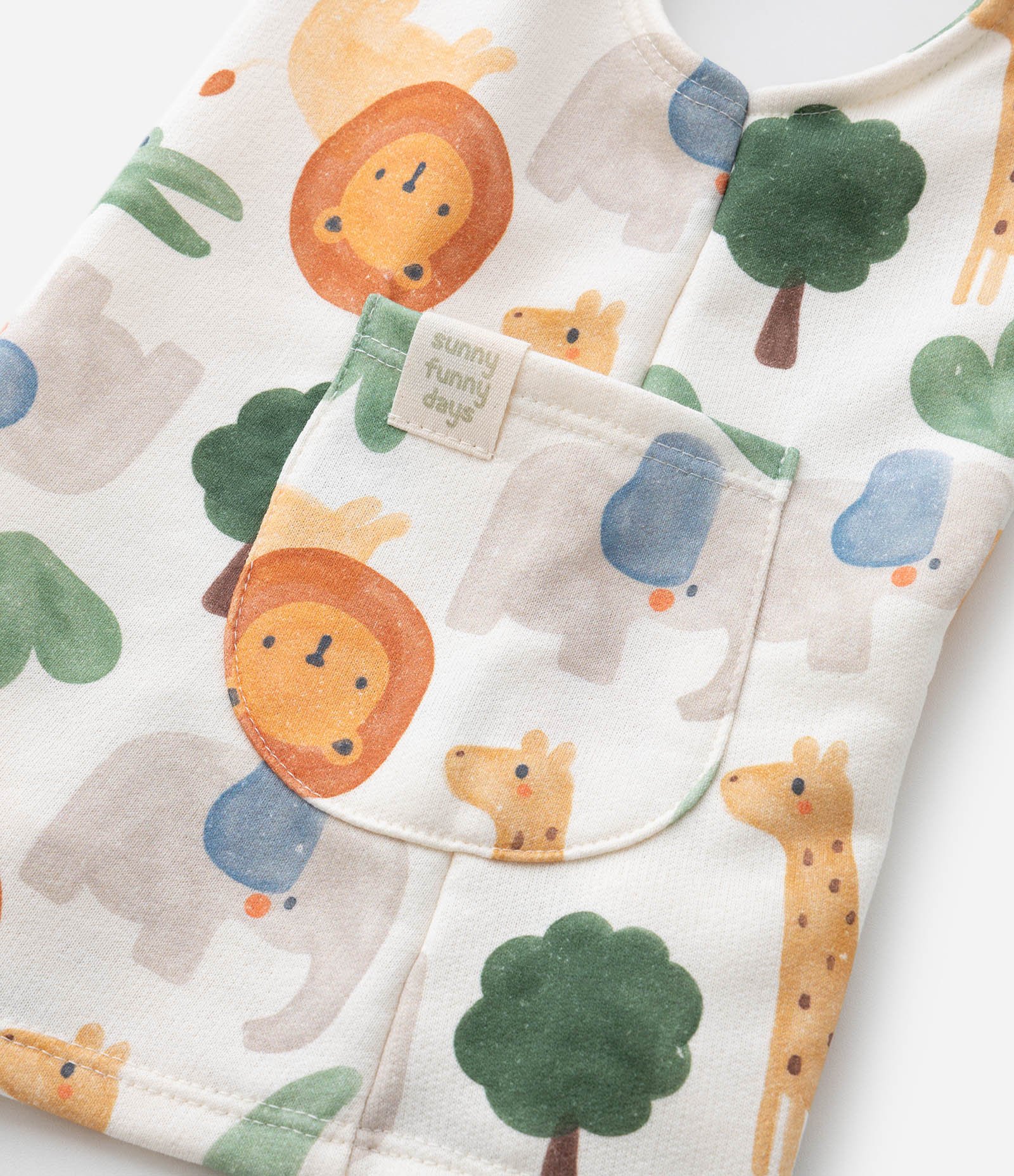 Jardineira Infantil com Estampa Bichinhos - Tam 0 a 18 meses Bege 5