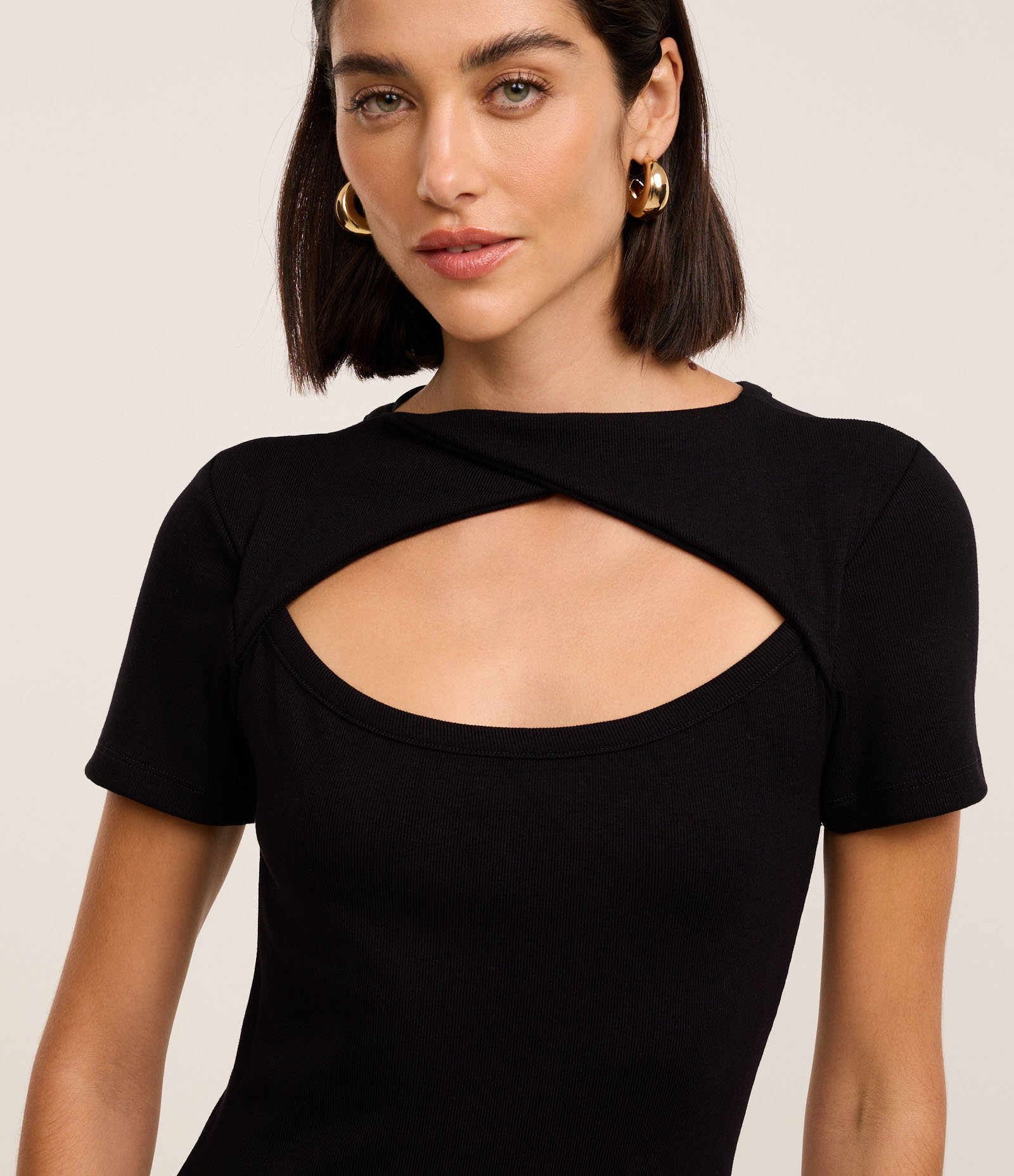 Vestido Long Midi em Ribana com Torcido no Decote e Recorte Vazado Preto 3