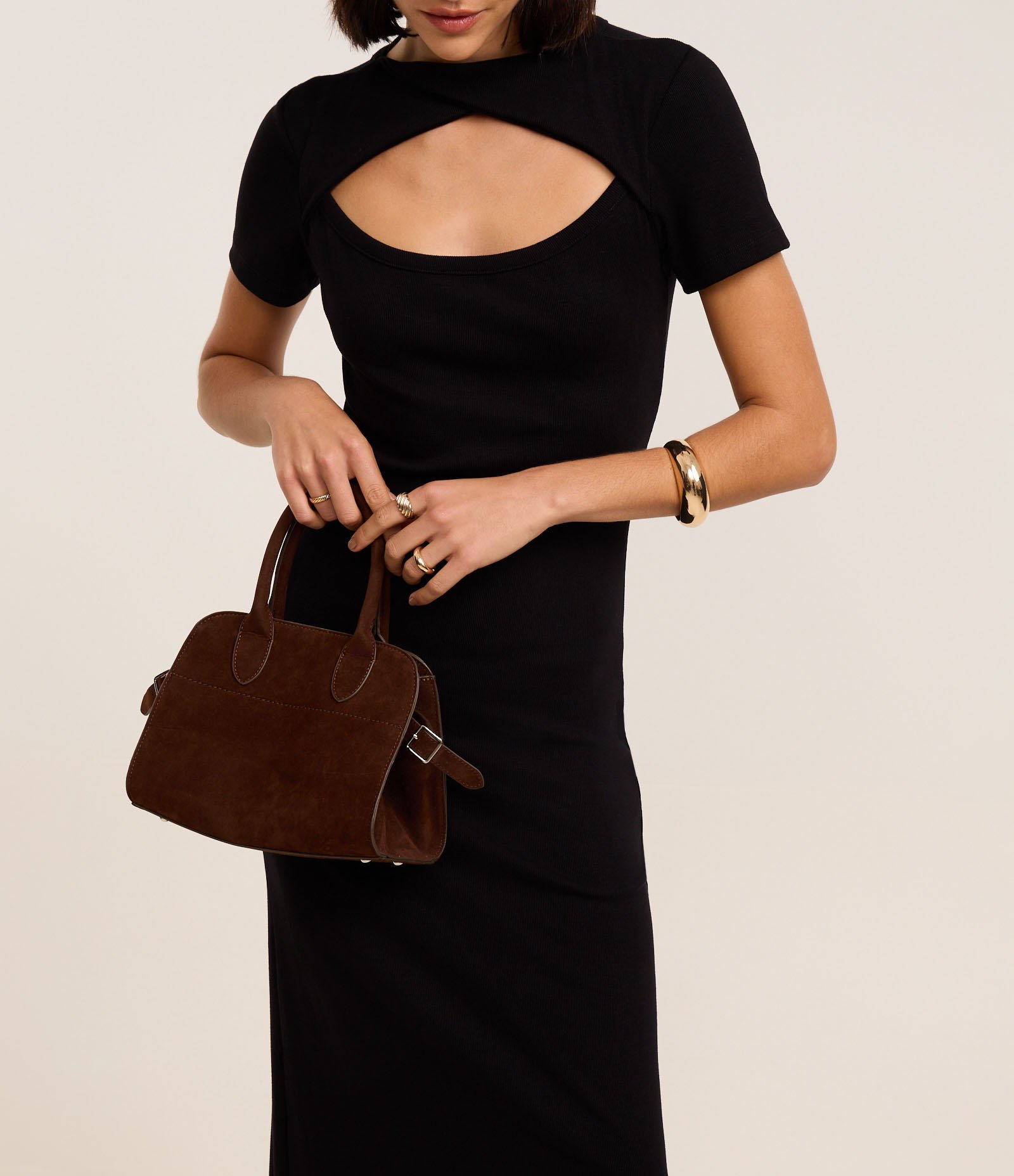 Vestido Long Midi em Ribana com Torcido no Decote e Recorte Vazado Preto 4