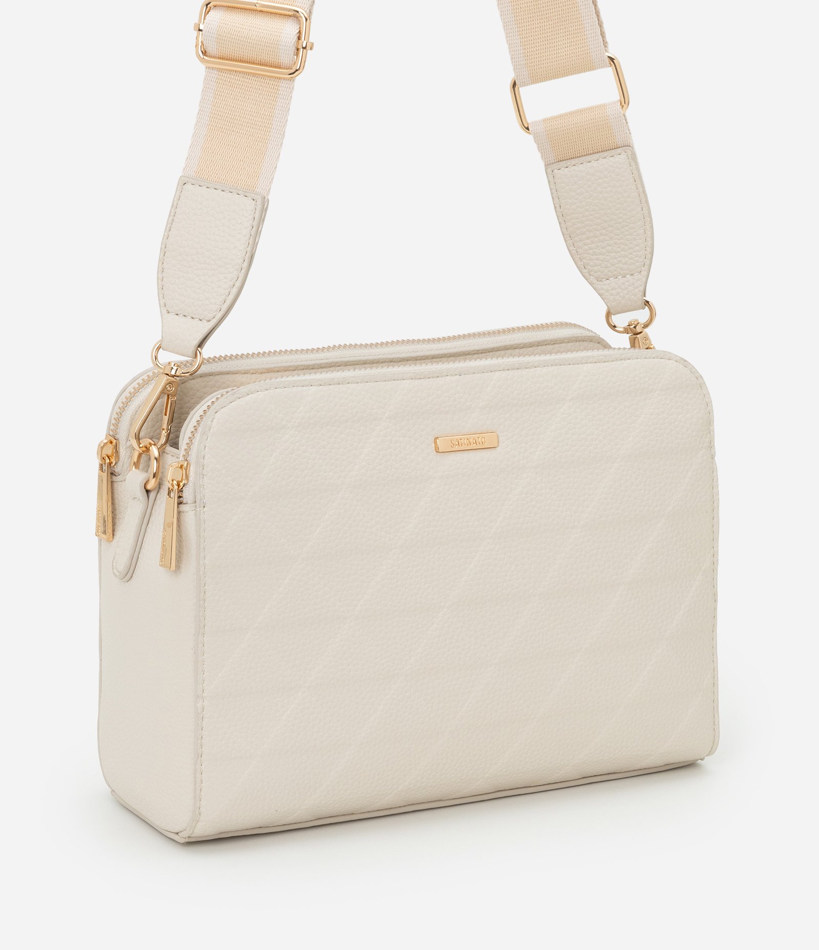 Bolsa Transversal Média com Textura Embossed e Alça de Gorgorão Off White 1