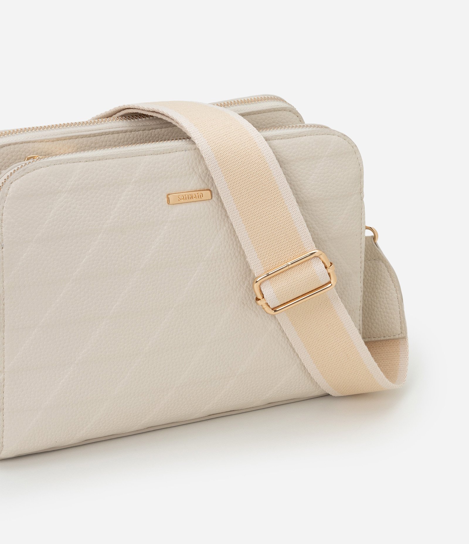 Bolsa Transversal Média com Textura Embossed e Alça de Gorgorão Off White 4