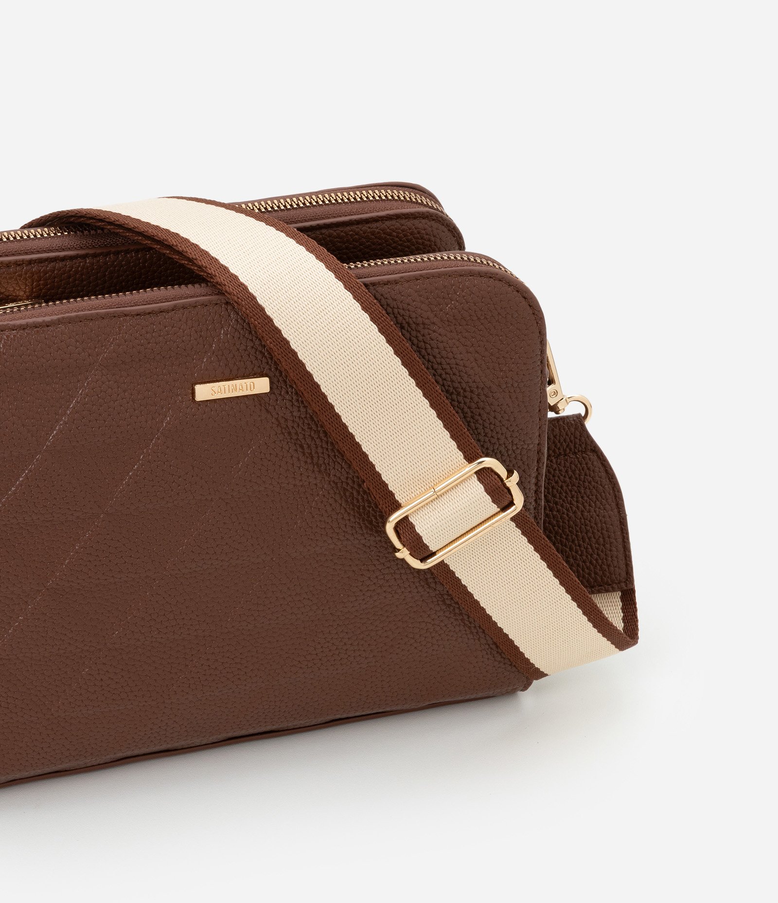 Bolsa Transversal Média com Textura Embossed e Alça de Gorgorão Marrom 5