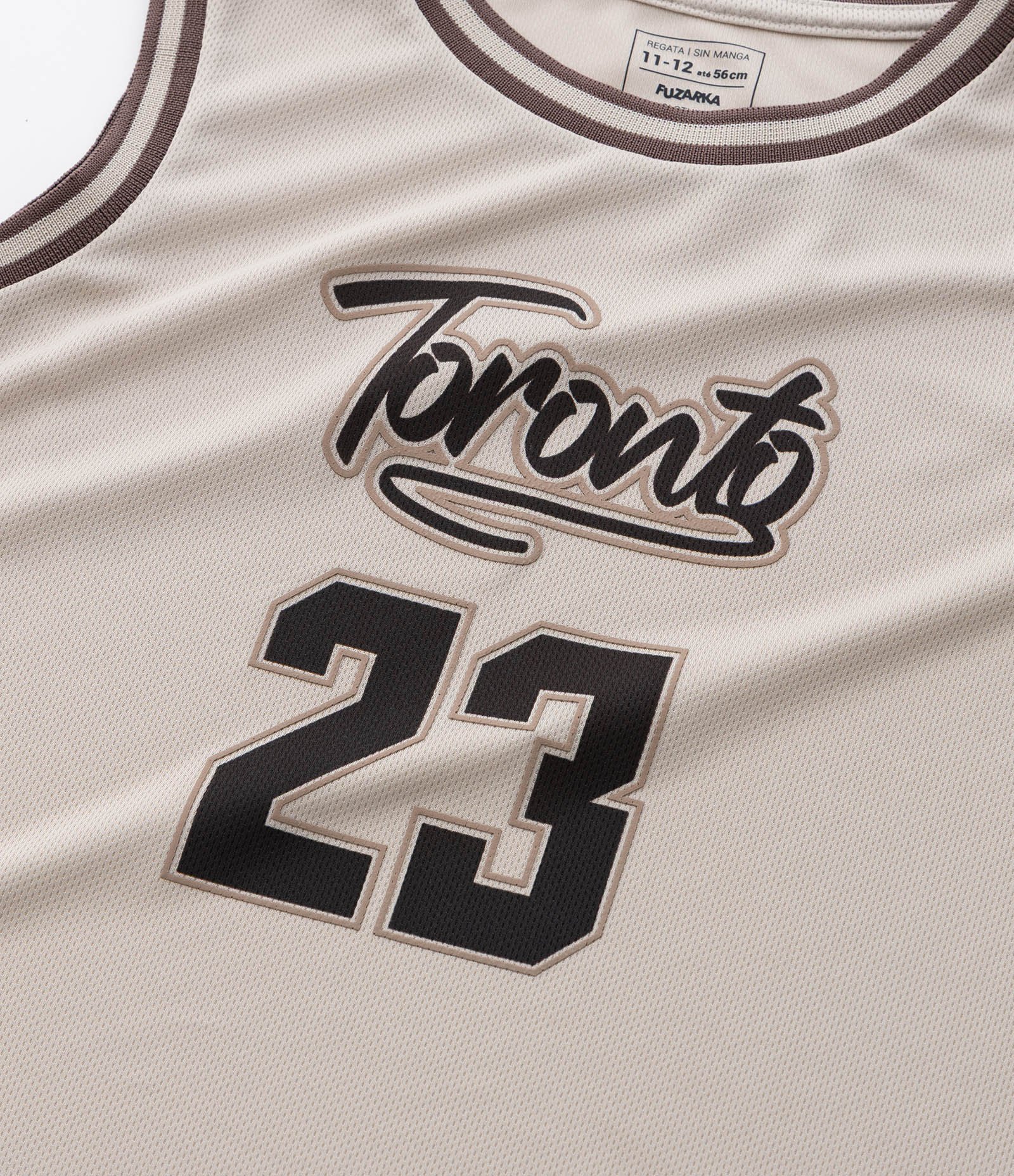 Regata Esportiva Infantil com Estampa Basquete Toronto - Tam 5 a 14 Anos Bege 7